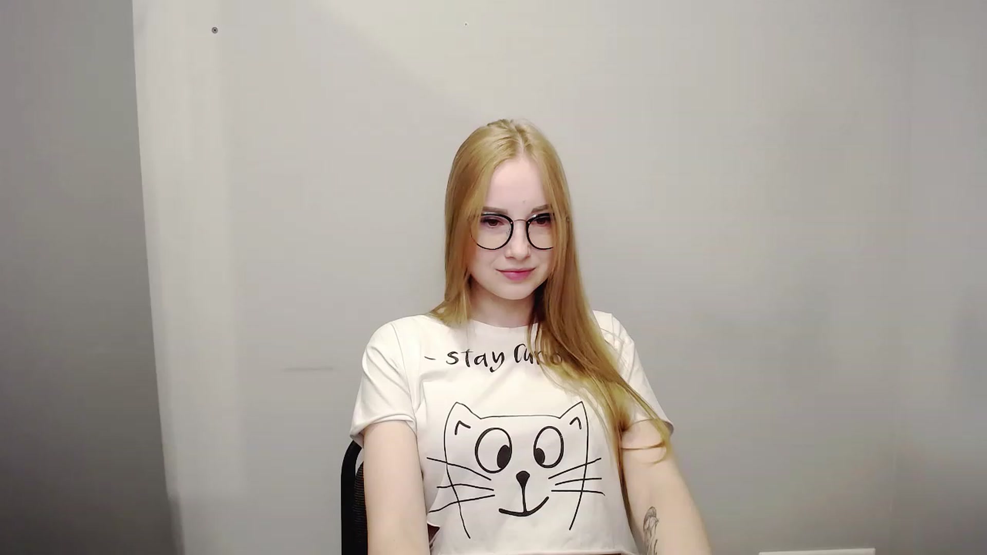 Gallery image thumbnail from JessPretty_'s myfreecams stream on, 04/08/2023, 01:55 image 16 of 20