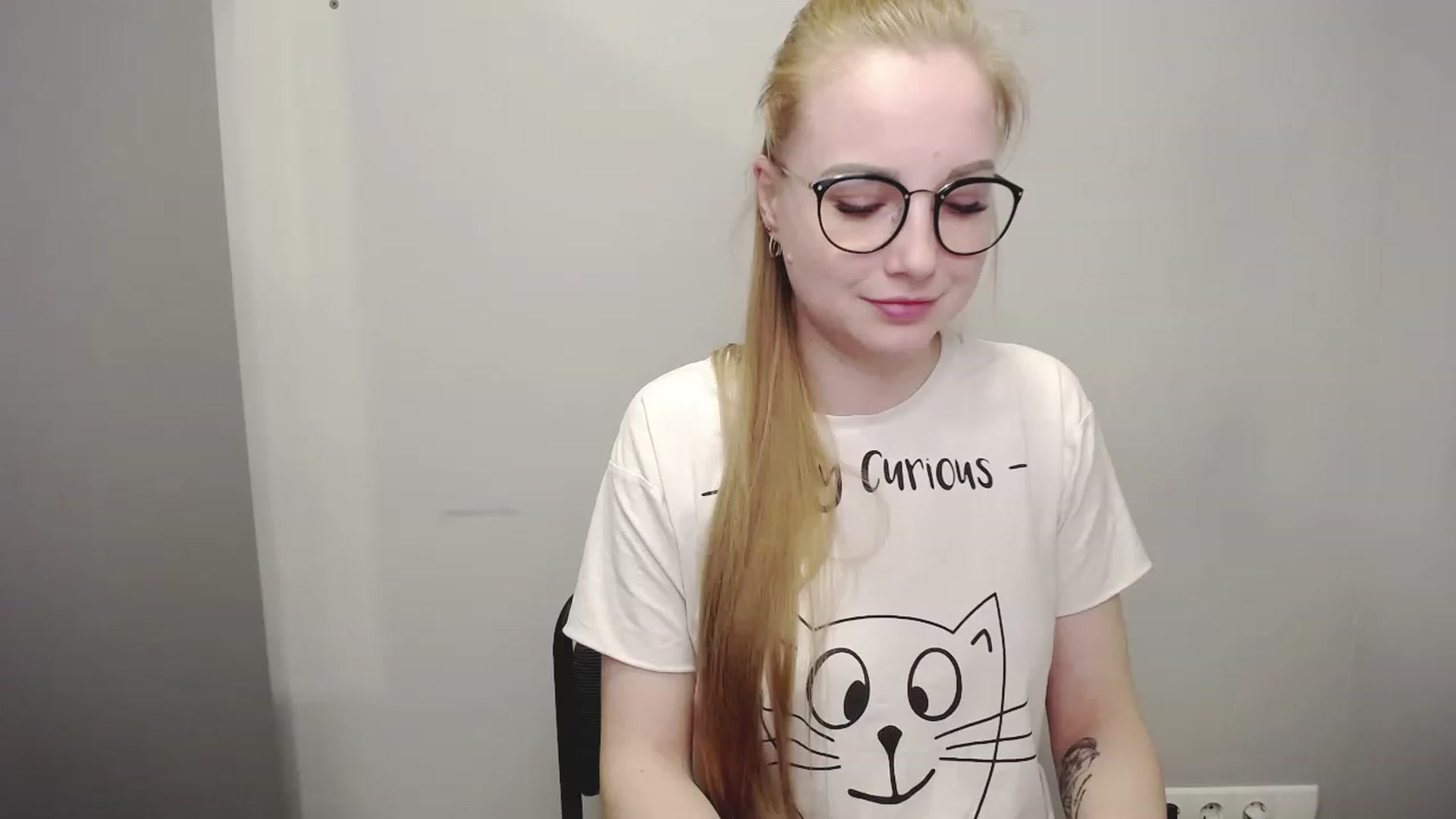 Gallery image thumbnail from JessPretty_'s myfreecams stream on, 04/20/2023, 01:27 image 12 of 20