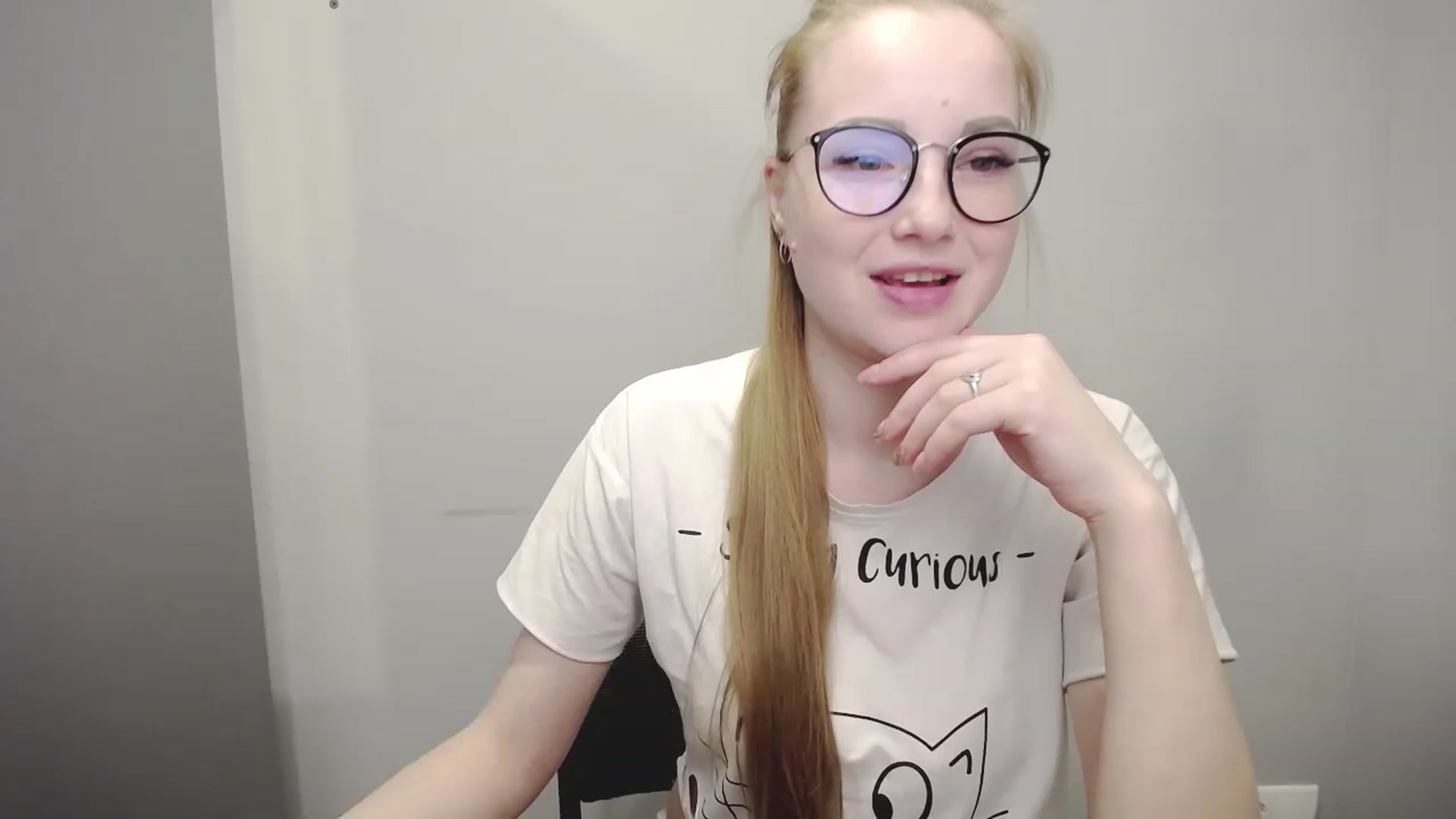 Gallery image thumbnail from JessPretty_'s myfreecams stream on, 04/20/2023, 01:27 image 8 of 20