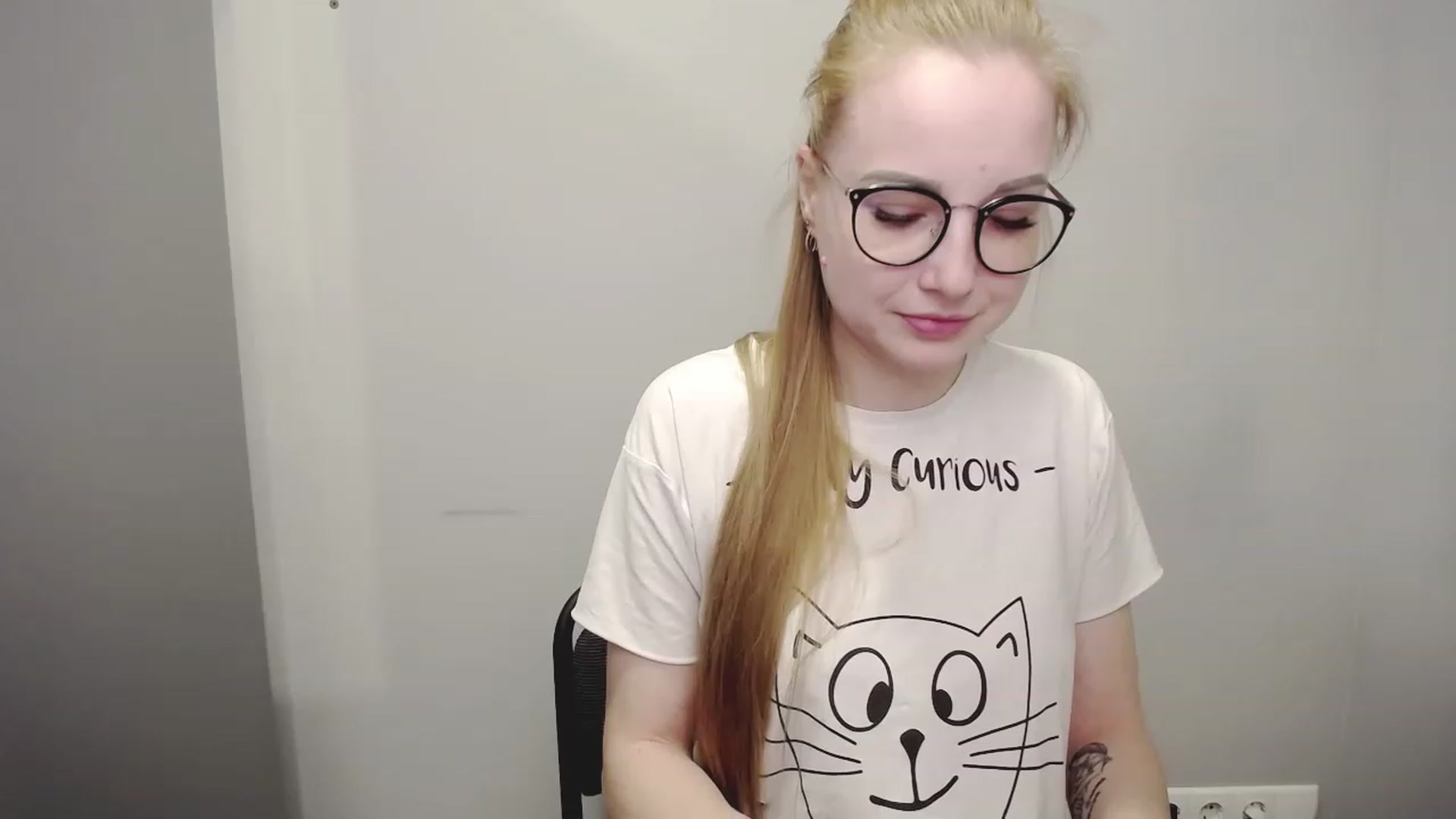 Gallery image thumbnail from JessPretty_'s myfreecams stream on, 04/20/2023, 01:27 image 11 of 20