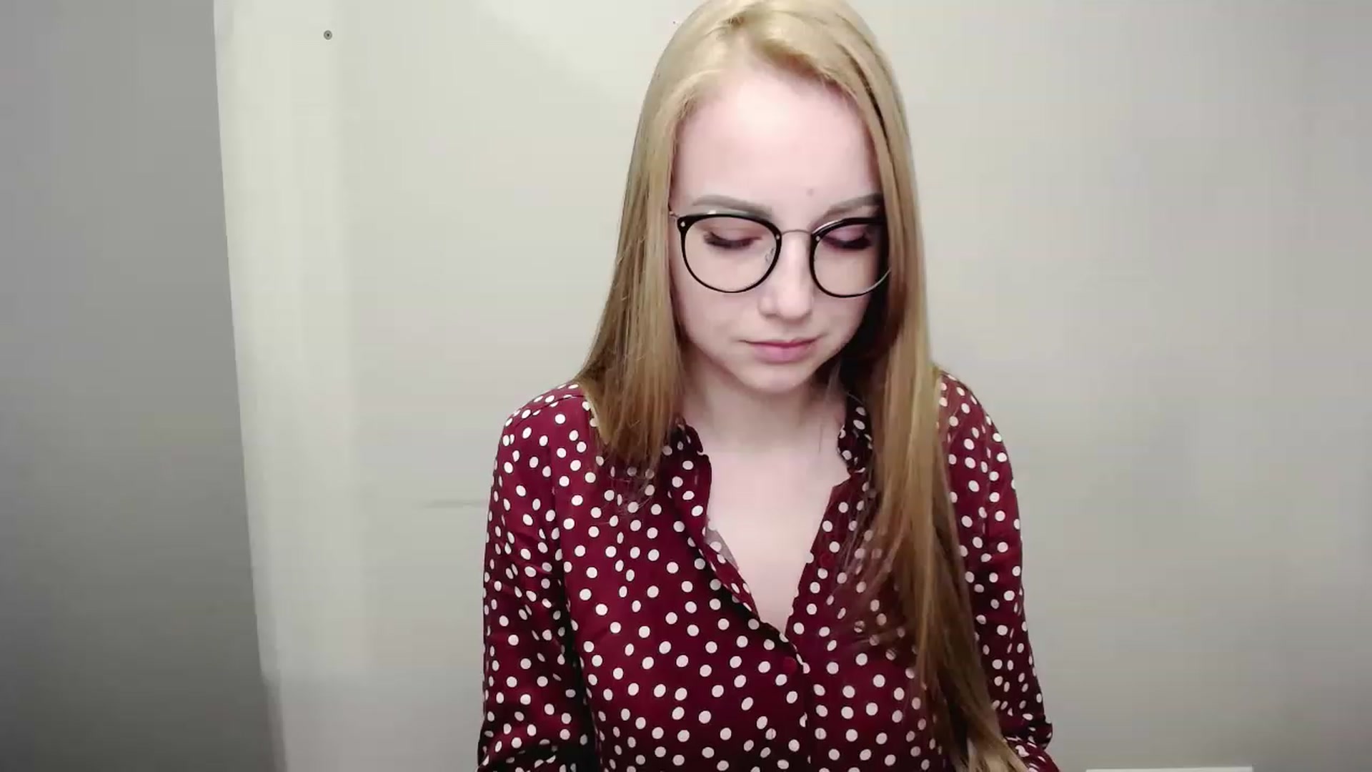 Gallery image thumbnail from JessPretty_'s myfreecams stream on, 05/15/2023, 24:34 image 17 of 20