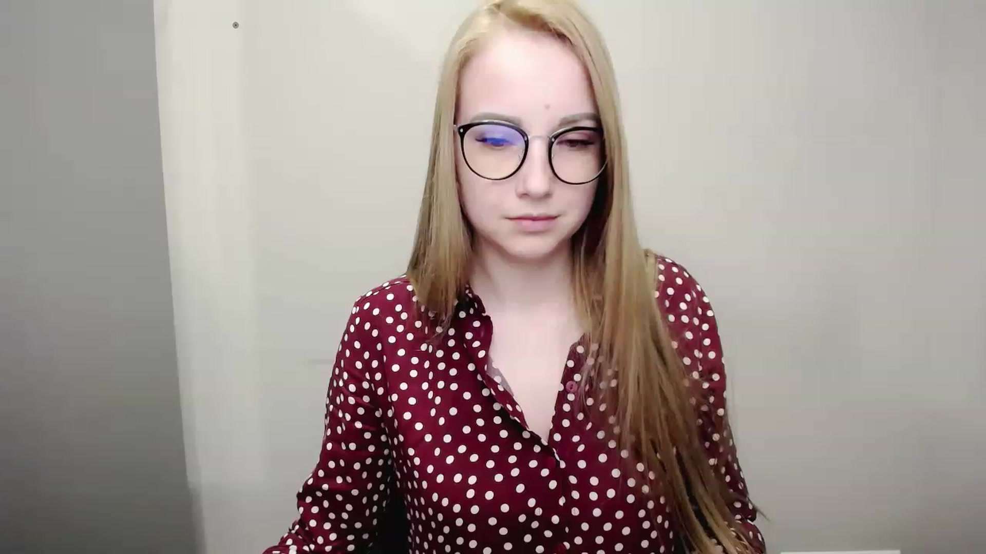 Gallery image thumbnail from JessPretty_'s myfreecams stream on, 05/15/2023, 24:34 image 13 of 20