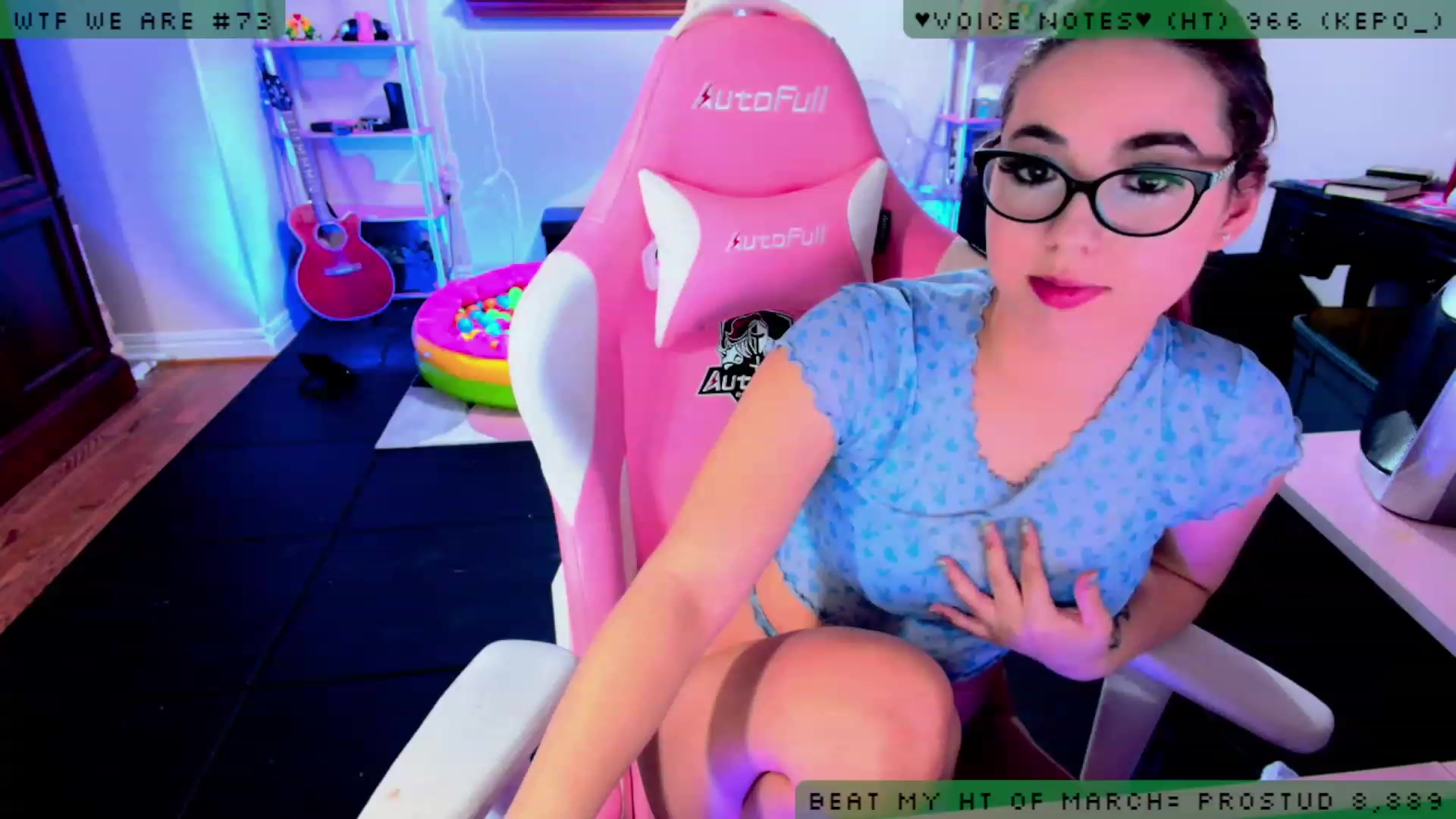 Gallery image thumbnail from JessWhitmore's myfreecams stream on, 03/21/2023, 04:29 image 17 of 20