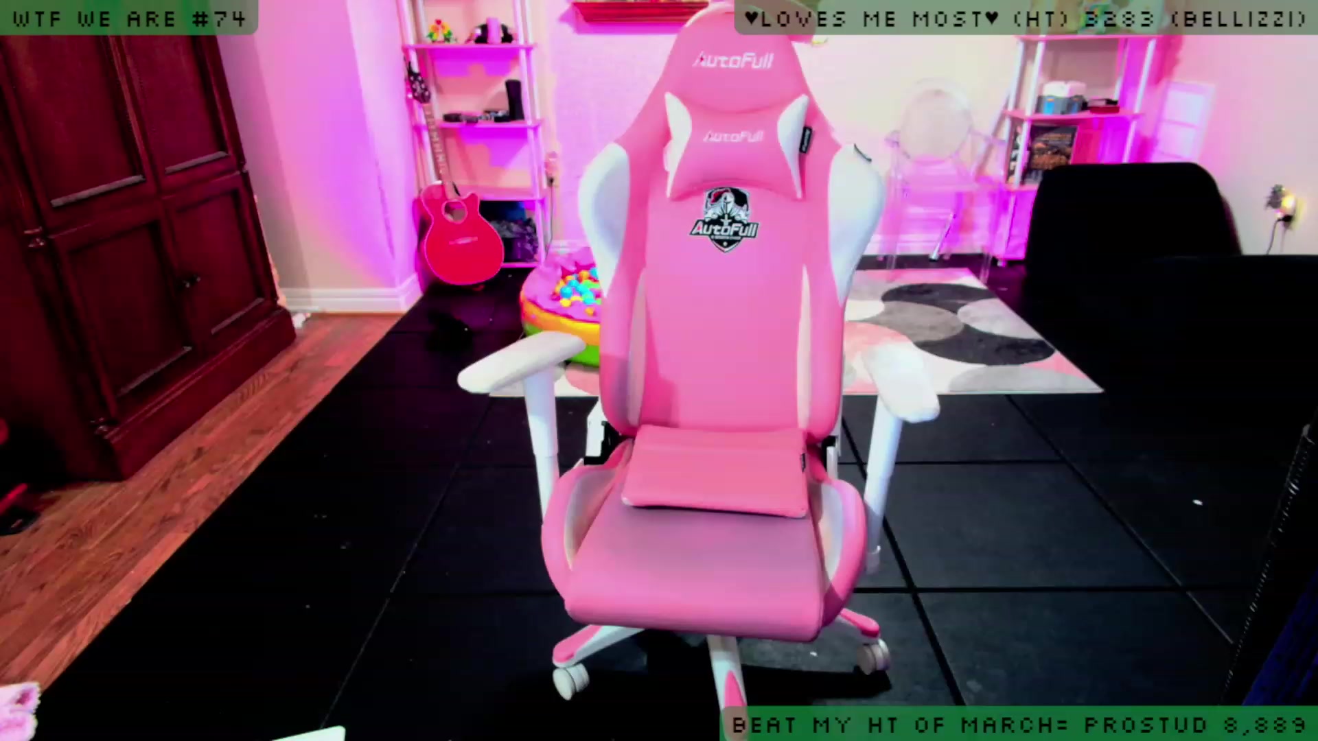 Gallery image thumbnail from JessWhitmore's myfreecams stream on, 03/29/2023, 06:20 image 14 of 20