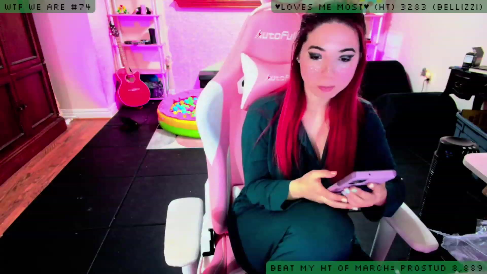 Gallery image thumbnail from JessWhitmore's myfreecams stream on, 03/29/2023, 06:20 image 16 of 20