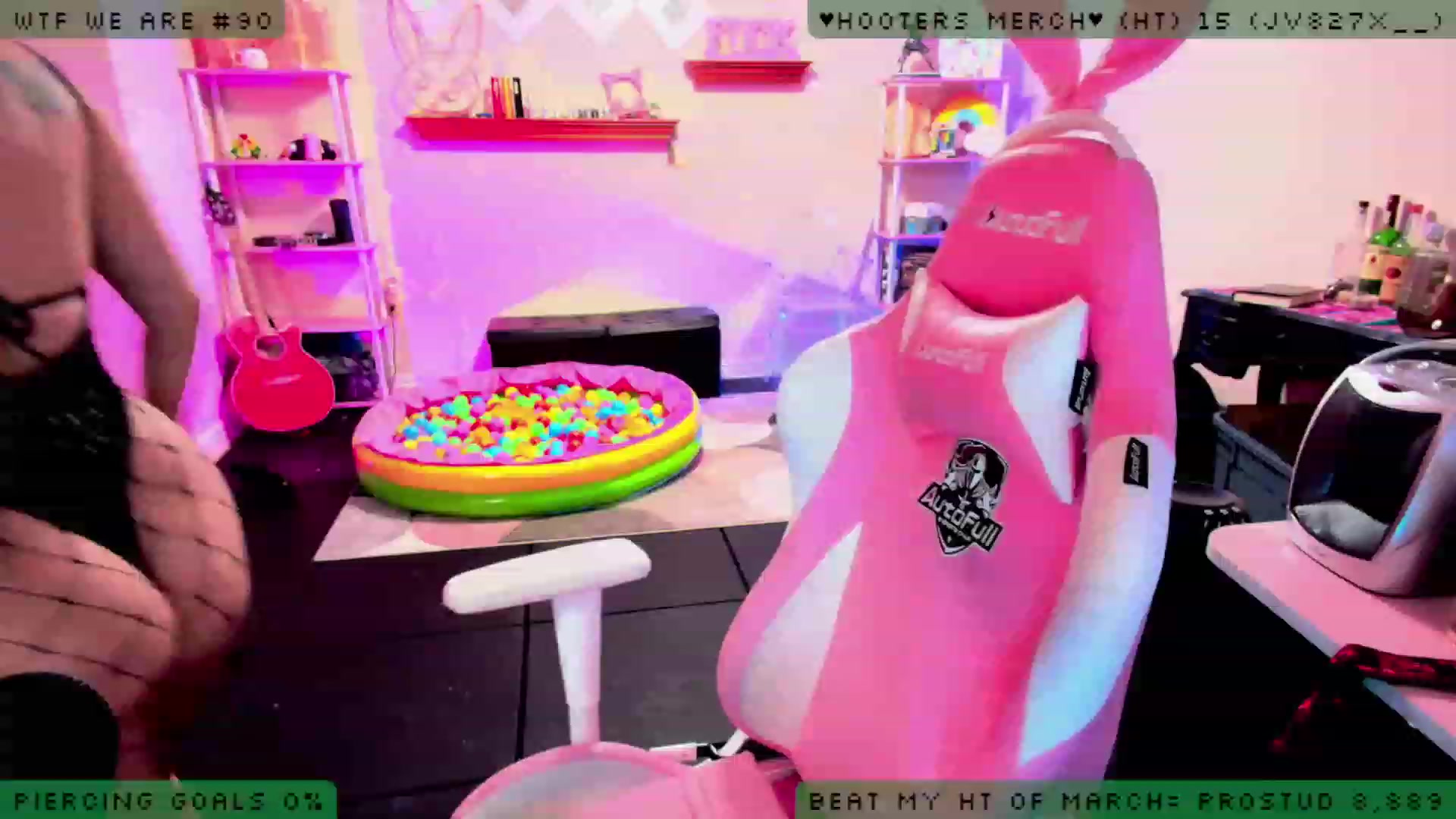 Gallery image thumbnail from JessWhitmore's myfreecams stream on, 04/01/2023, 03:07 image 1 of 20