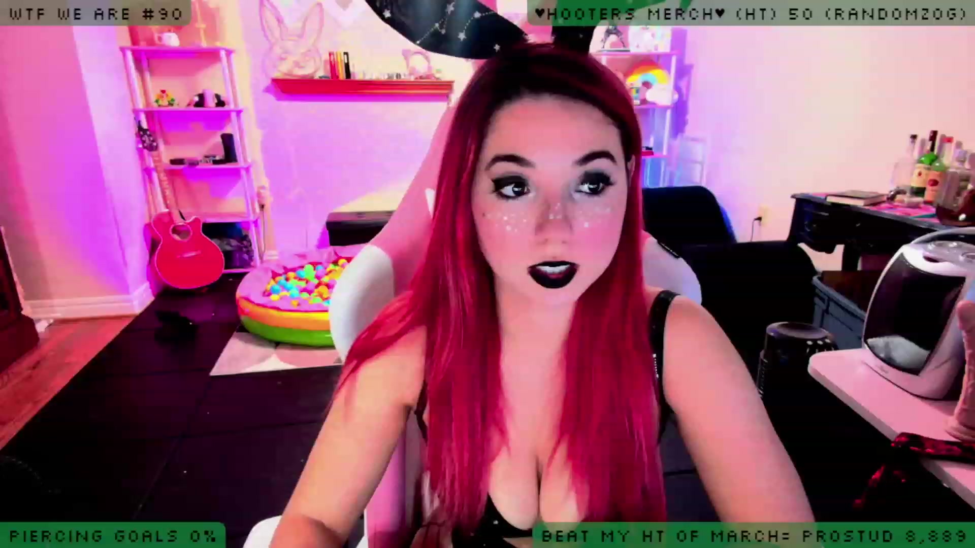 Gallery image thumbnail from JessWhitmore's myfreecams stream on, 04/01/2023, 03:07 image 3 of 20