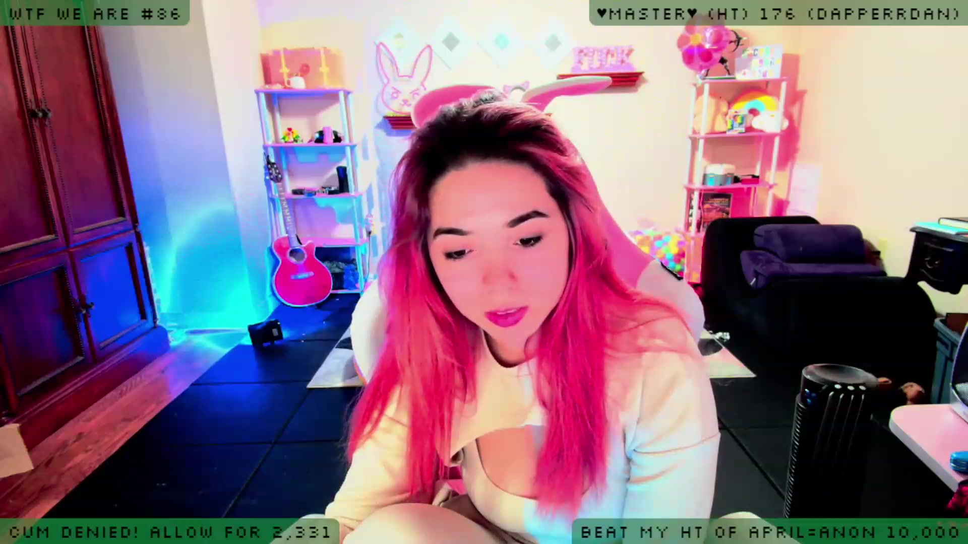 Gallery image thumbnail from JessWhitmore's myfreecams stream on, 04/14/2023, 04:15 image 3 of 20