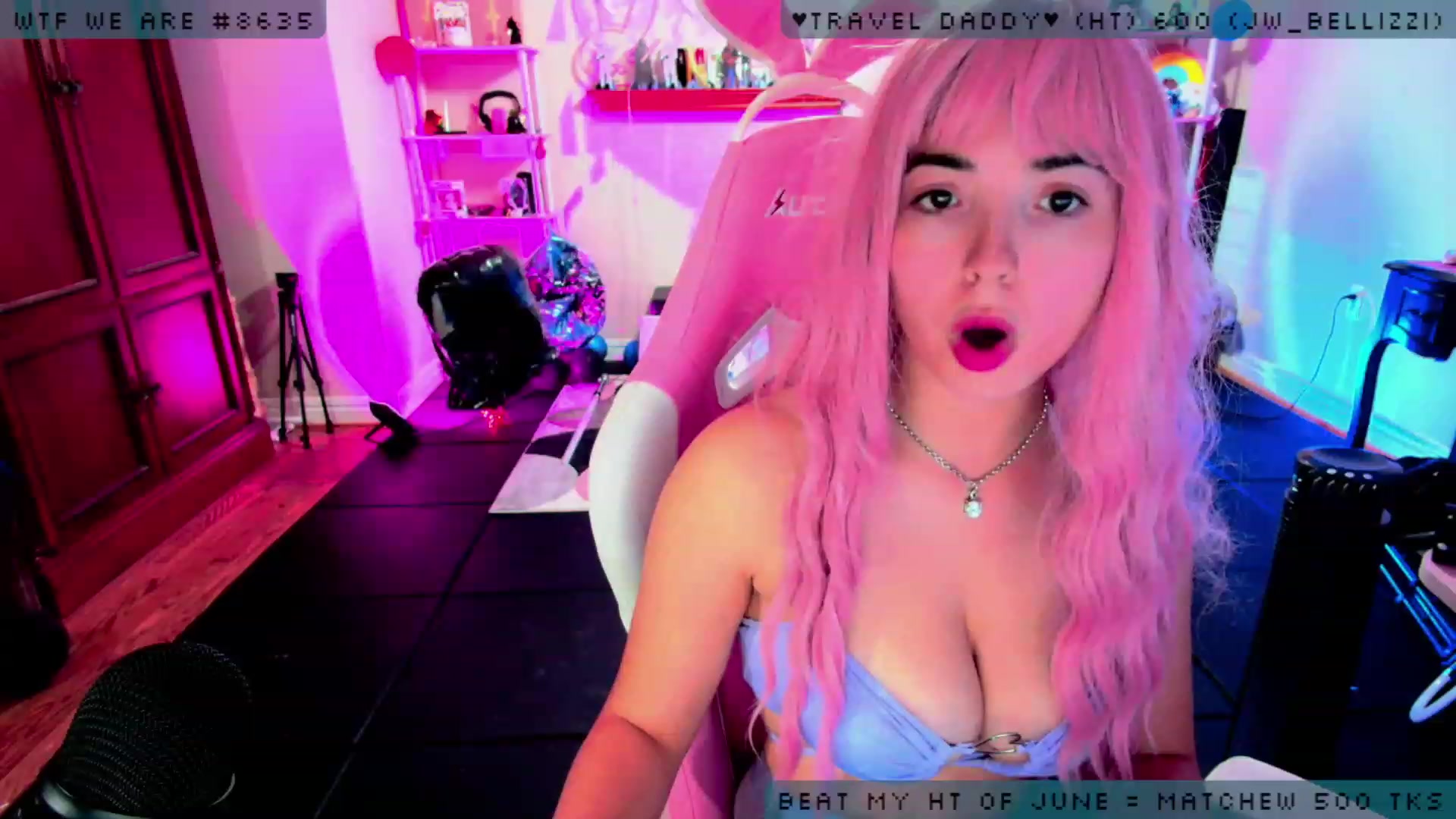 Gallery image thumbnail from JessWhitmore's myfreecams stream on, 06/19/2023, 05:05 image 7 of 20
