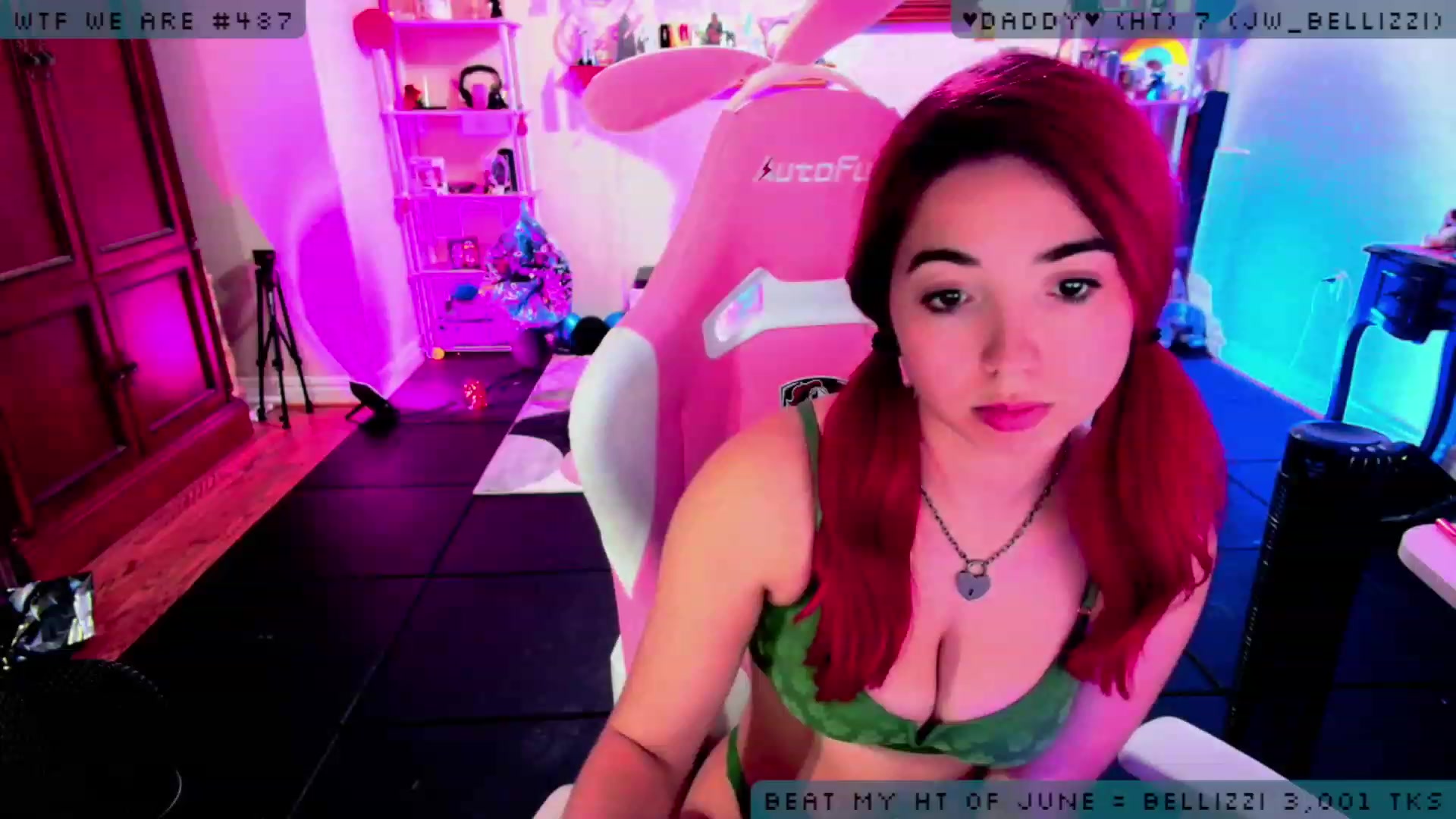 Gallery image thumbnail from JessWhitmore's myfreecams stream on, 06/26/2023, 05:02 image 6 of 20
