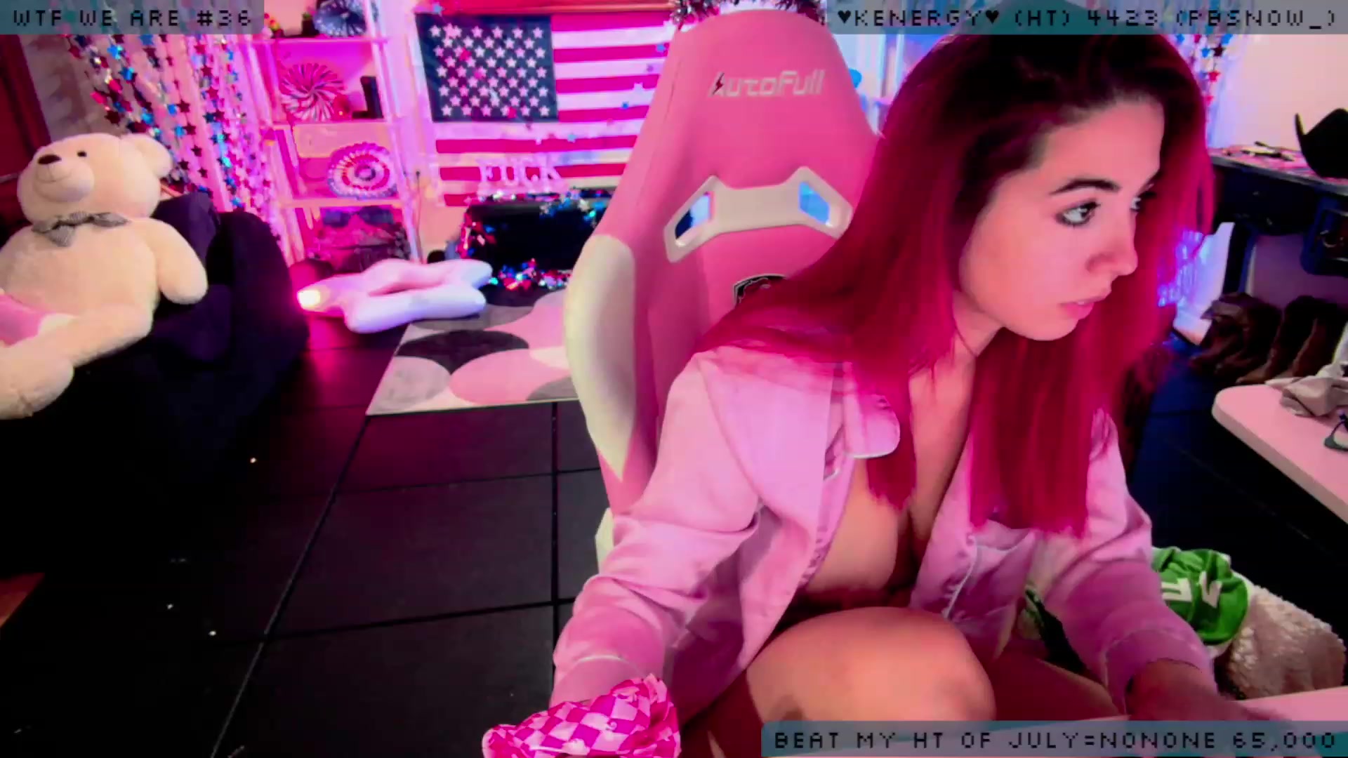 Gallery image thumbnail from JessWhitmore's myfreecams stream on, 07/21/2023, 08:51 image 14 of 20