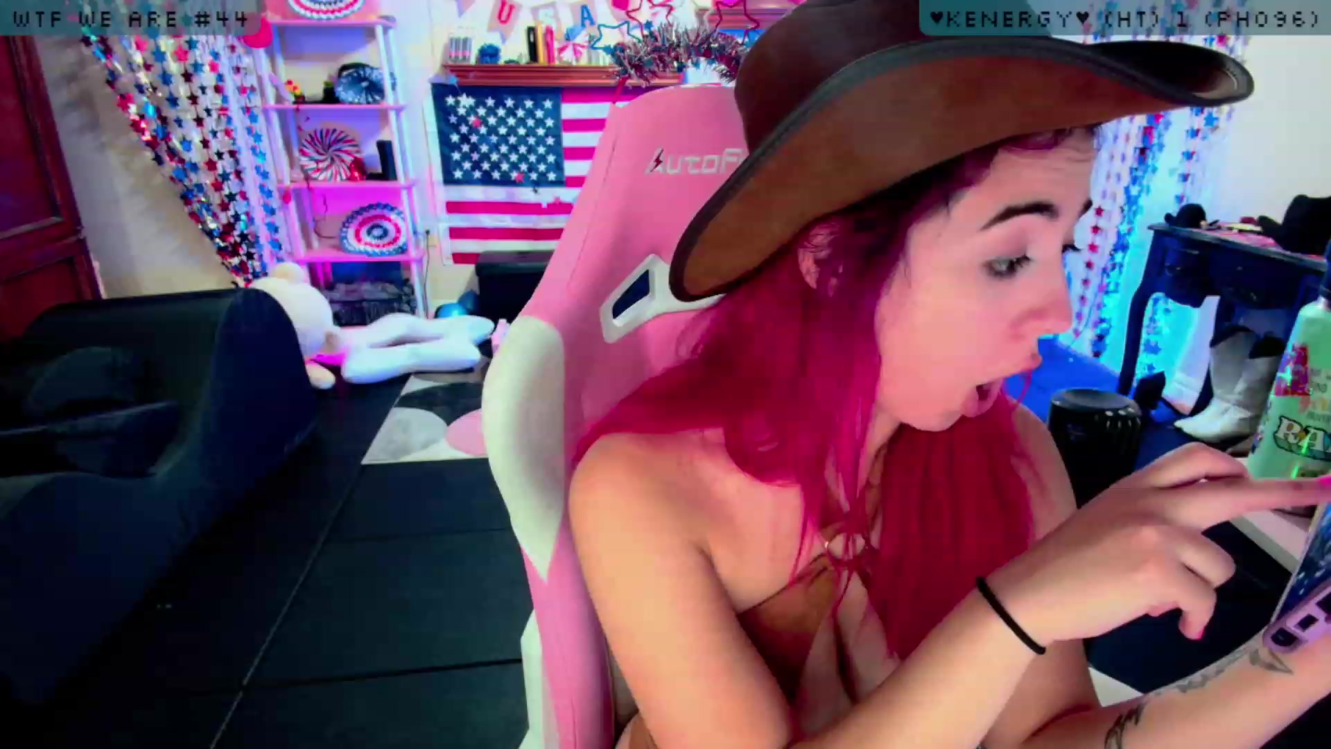 Gallery image thumbnail from JessWhitmore's myfreecams stream on, 08/01/2023, 04:26 image 8 of 20
