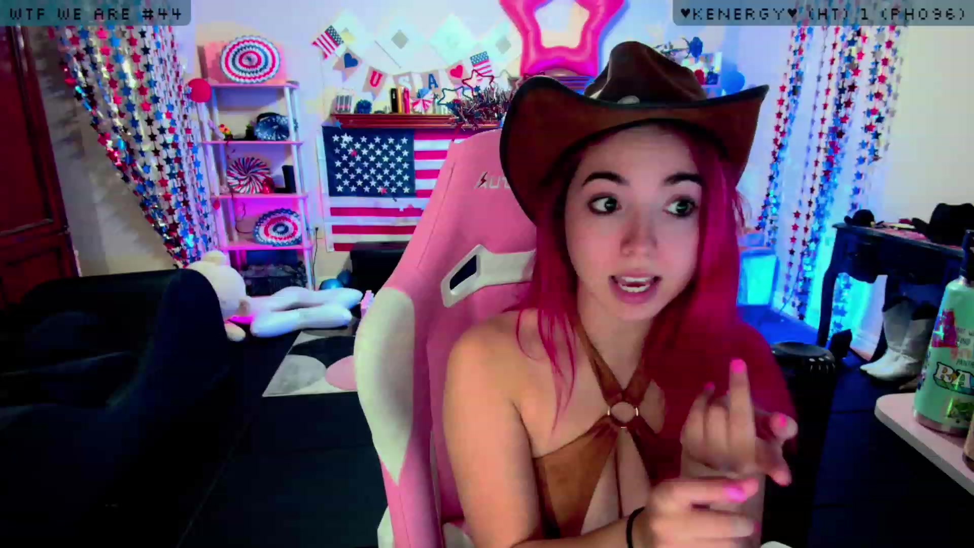 Gallery image thumbnail from JessWhitmore's myfreecams stream on, 08/01/2023, 04:26 image 5 of 20