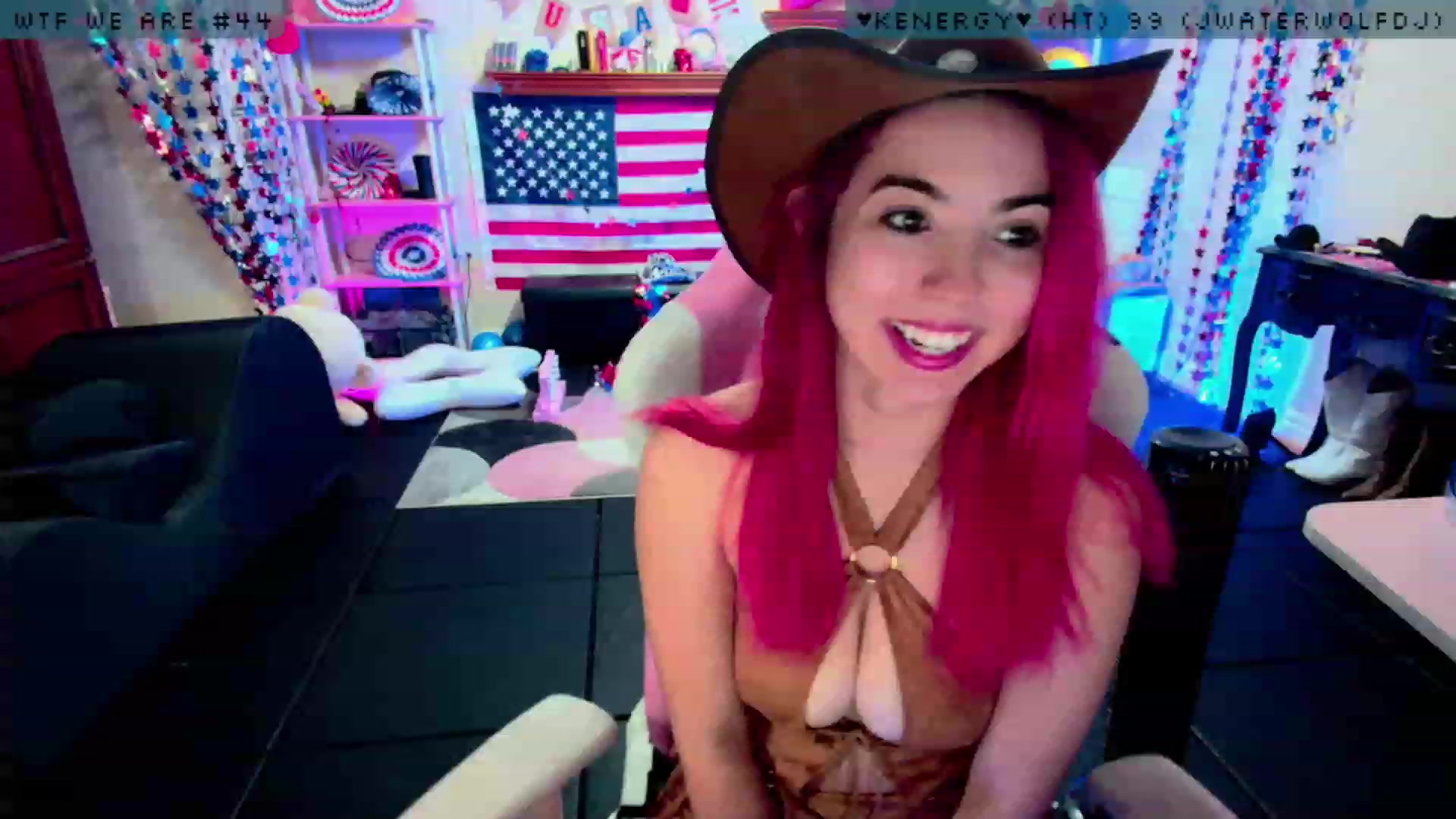 Gallery image thumbnail from JessWhitmore's myfreecams stream on, 08/01/2023, 04:26 image 20 of 20