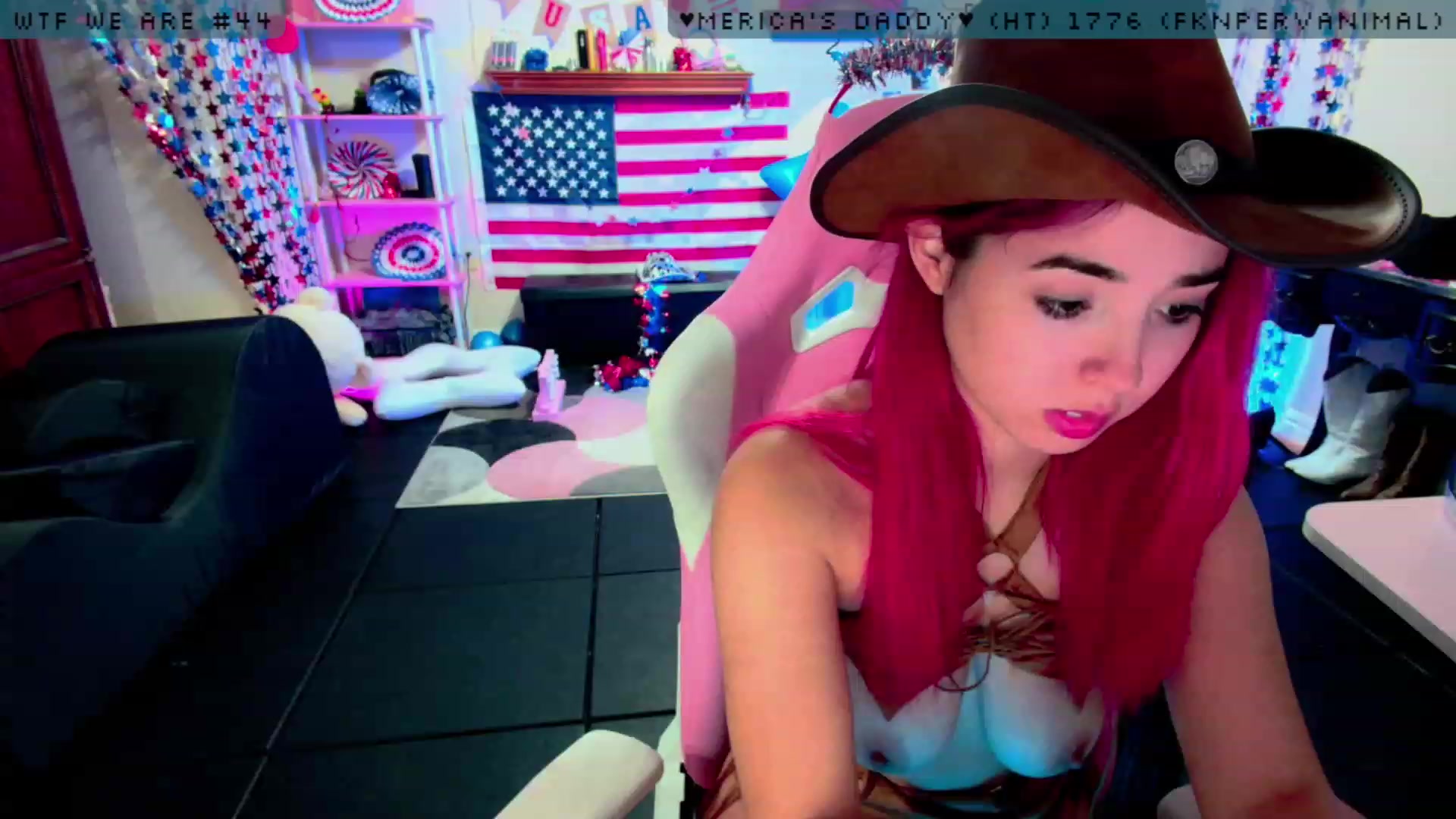 Gallery image thumbnail from JessWhitmore's myfreecams stream on, 08/01/2023, 06:21 image 5 of 20