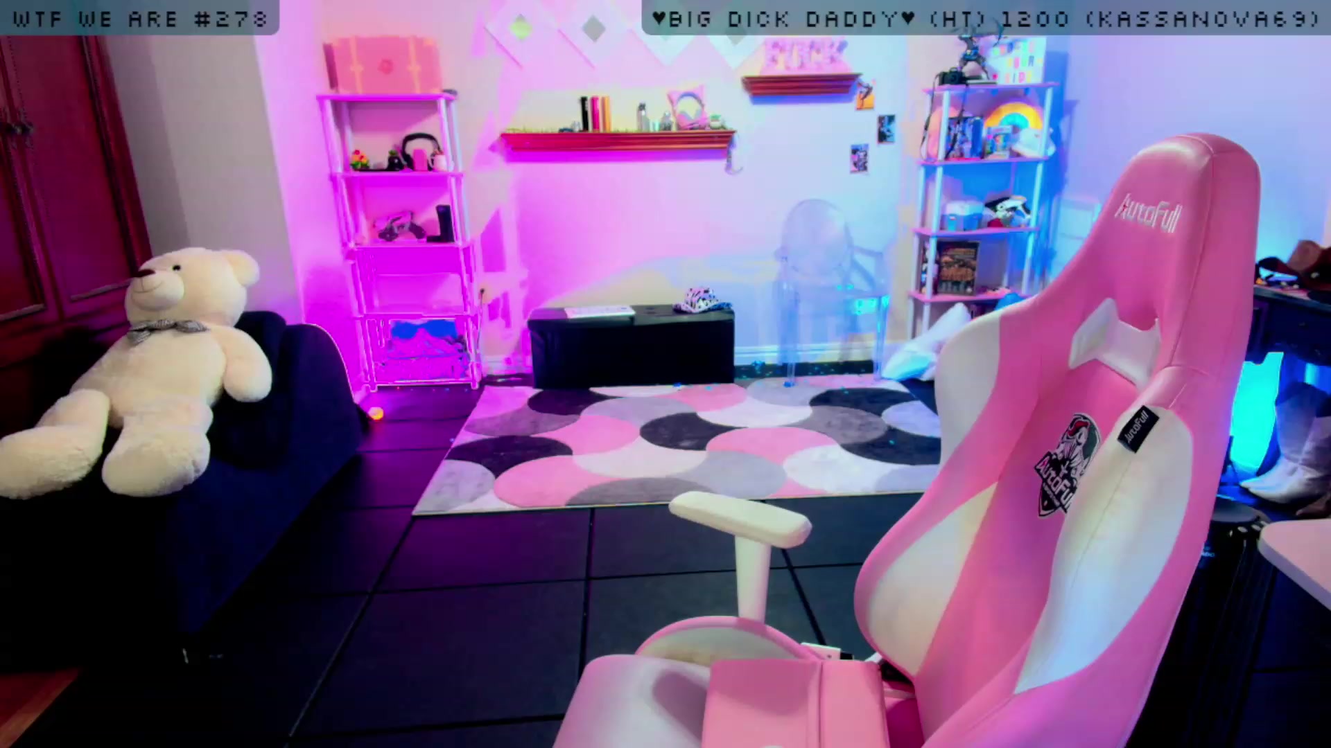 Gallery image thumbnail from JessWhitmore's myfreecams stream on, 08/03/2023, 07:40 image 10 of 20