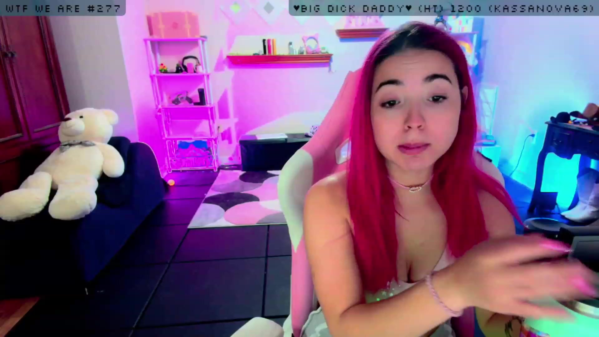 Gallery image thumbnail from JessWhitmore's myfreecams stream on, 08/03/2023, 07:40 image 8 of 20