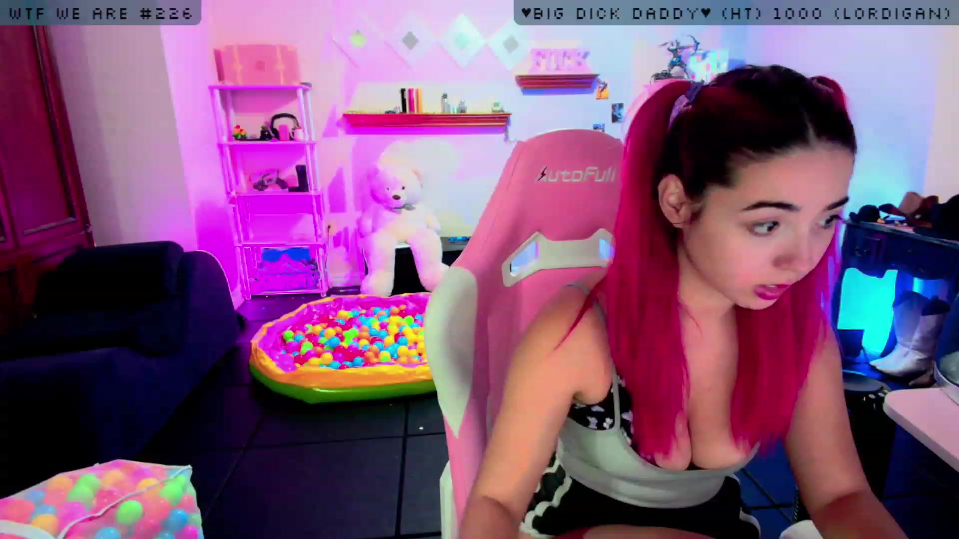 Gallery image thumbnail from JessWhitmore's myfreecams stream on, 08/04/2023, 05:03 image 11 of 20