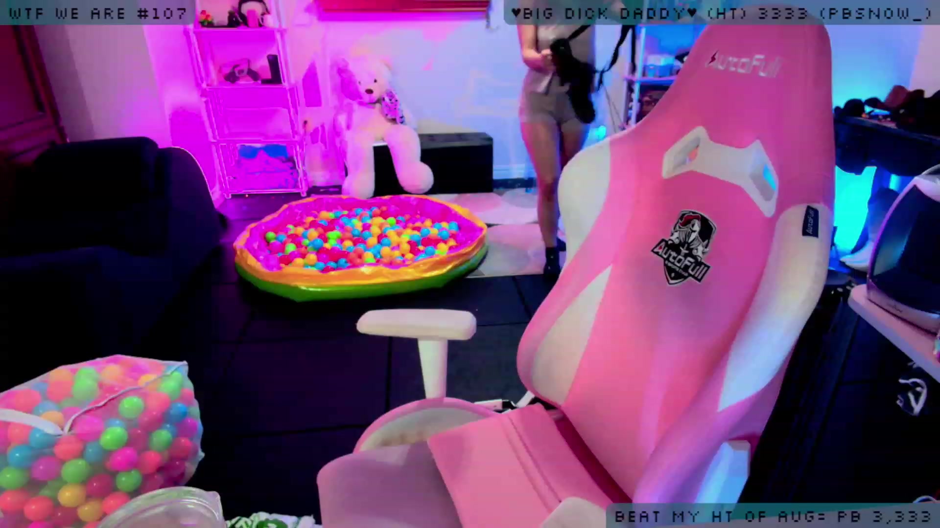 Gallery image thumbnail from JessWhitmore's myfreecams stream on, 08/04/2023, 09:26 image 15 of 20