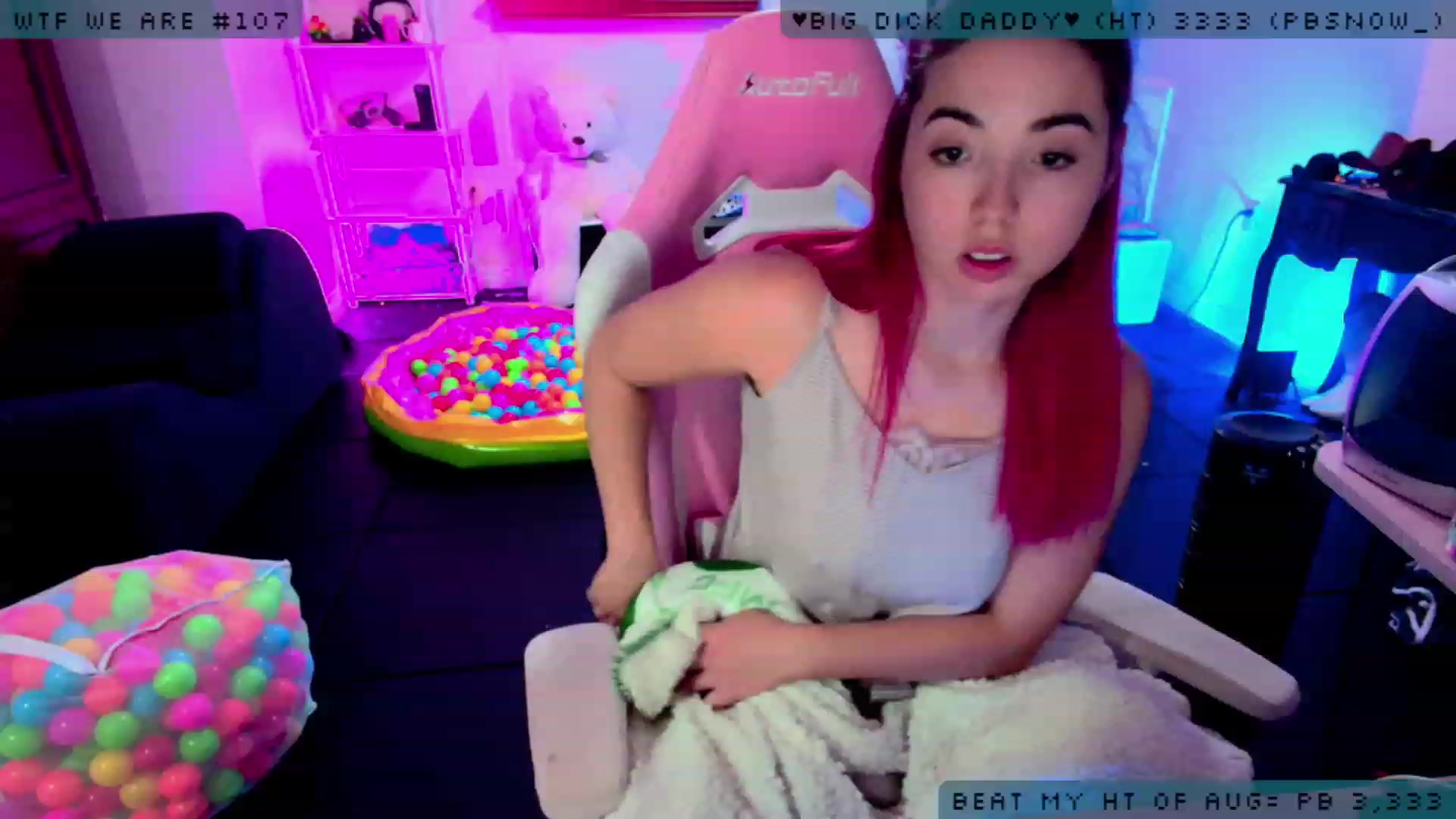 Gallery image thumbnail from JessWhitmore's myfreecams stream on, 08/04/2023, 09:26 image 13 of 20