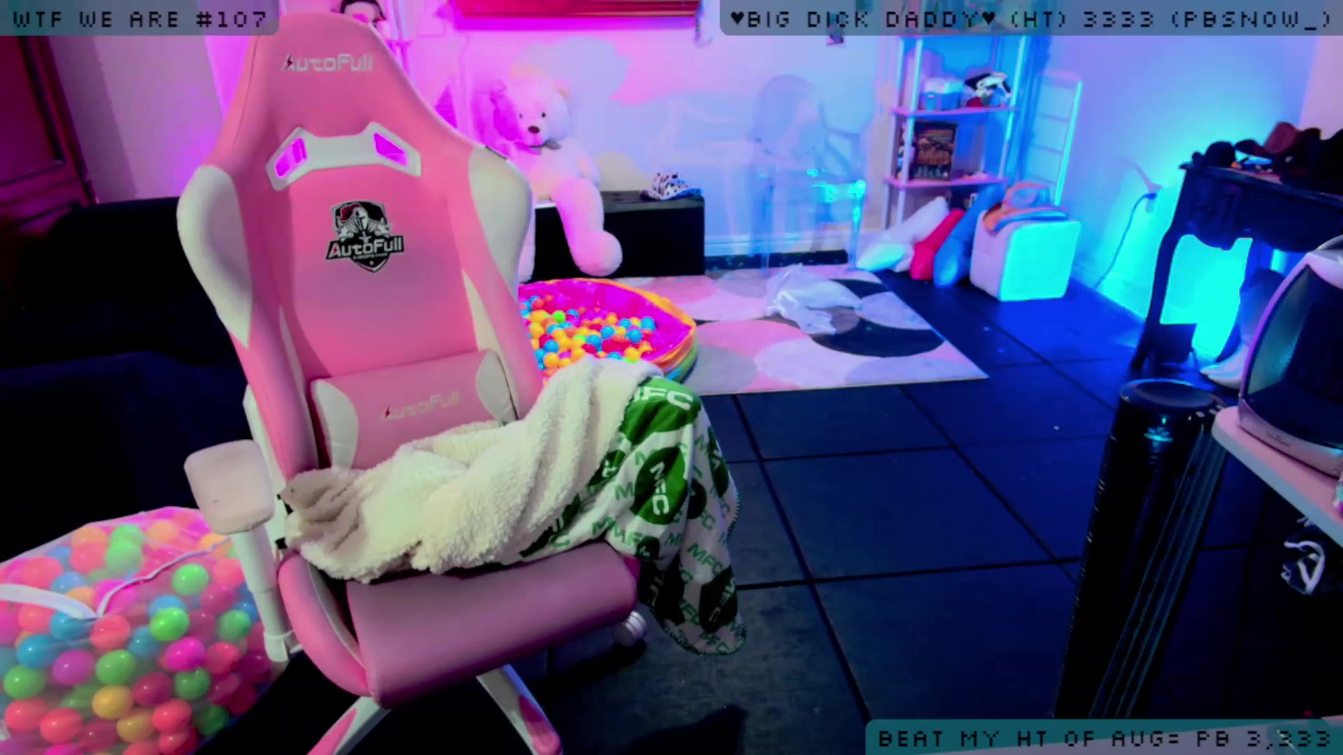 Gallery image thumbnail from JessWhitmore's myfreecams stream on, 08/04/2023, 09:26 image 12 of 20