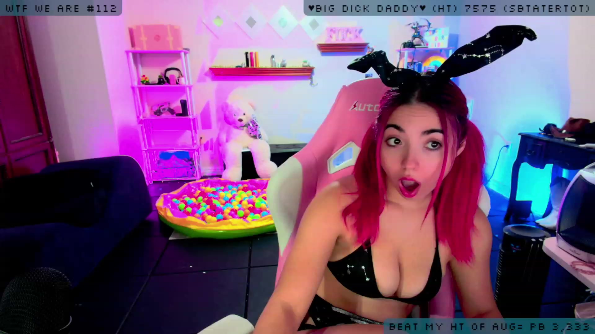Gallery image thumbnail from JessWhitmore's myfreecams stream on, 08/08/2023, 05:34 image 10 of 20