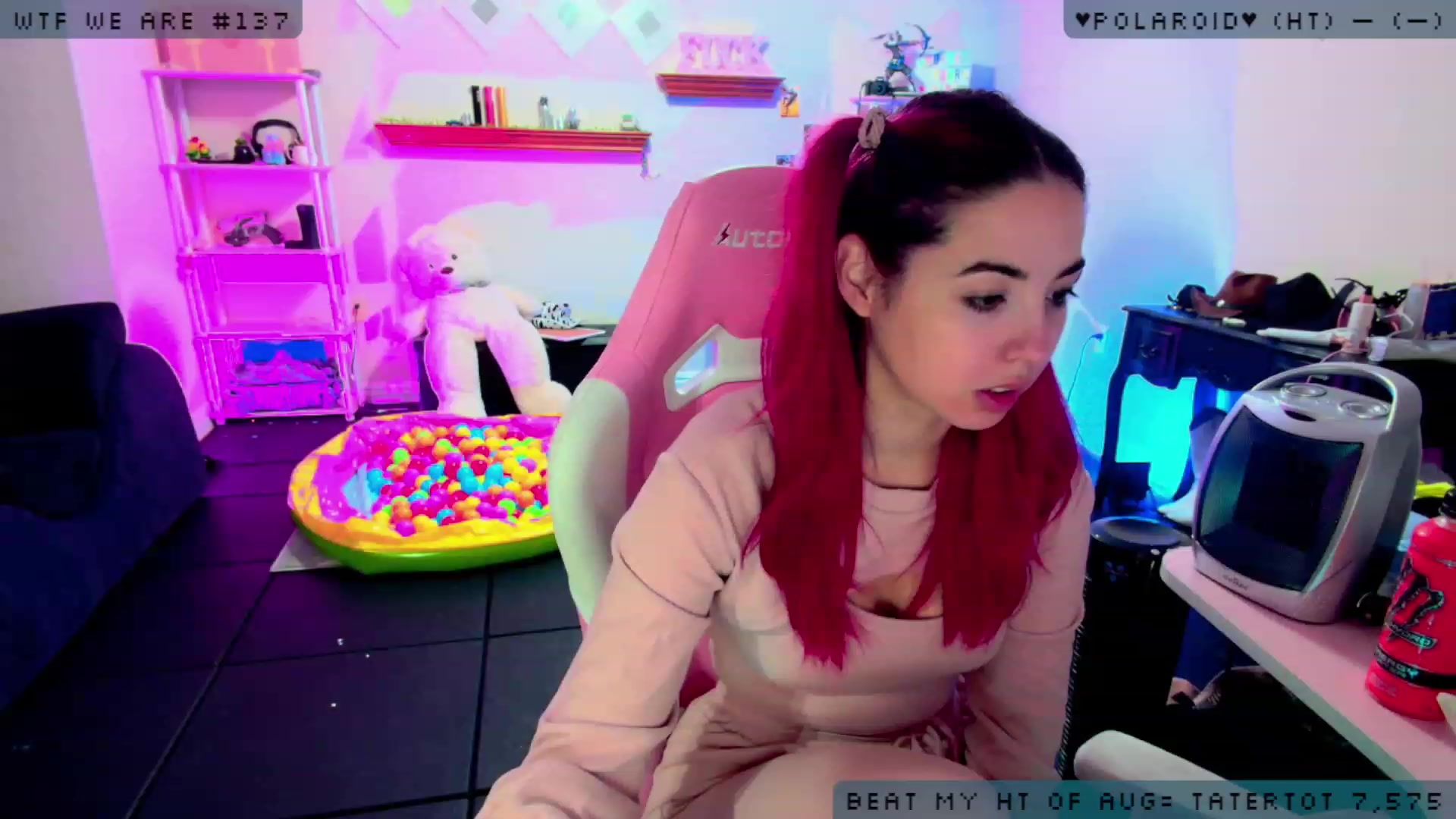 Gallery image thumbnail from JessWhitmore's myfreecams stream on, 08/17/2023, 03:45 image 5 of 20