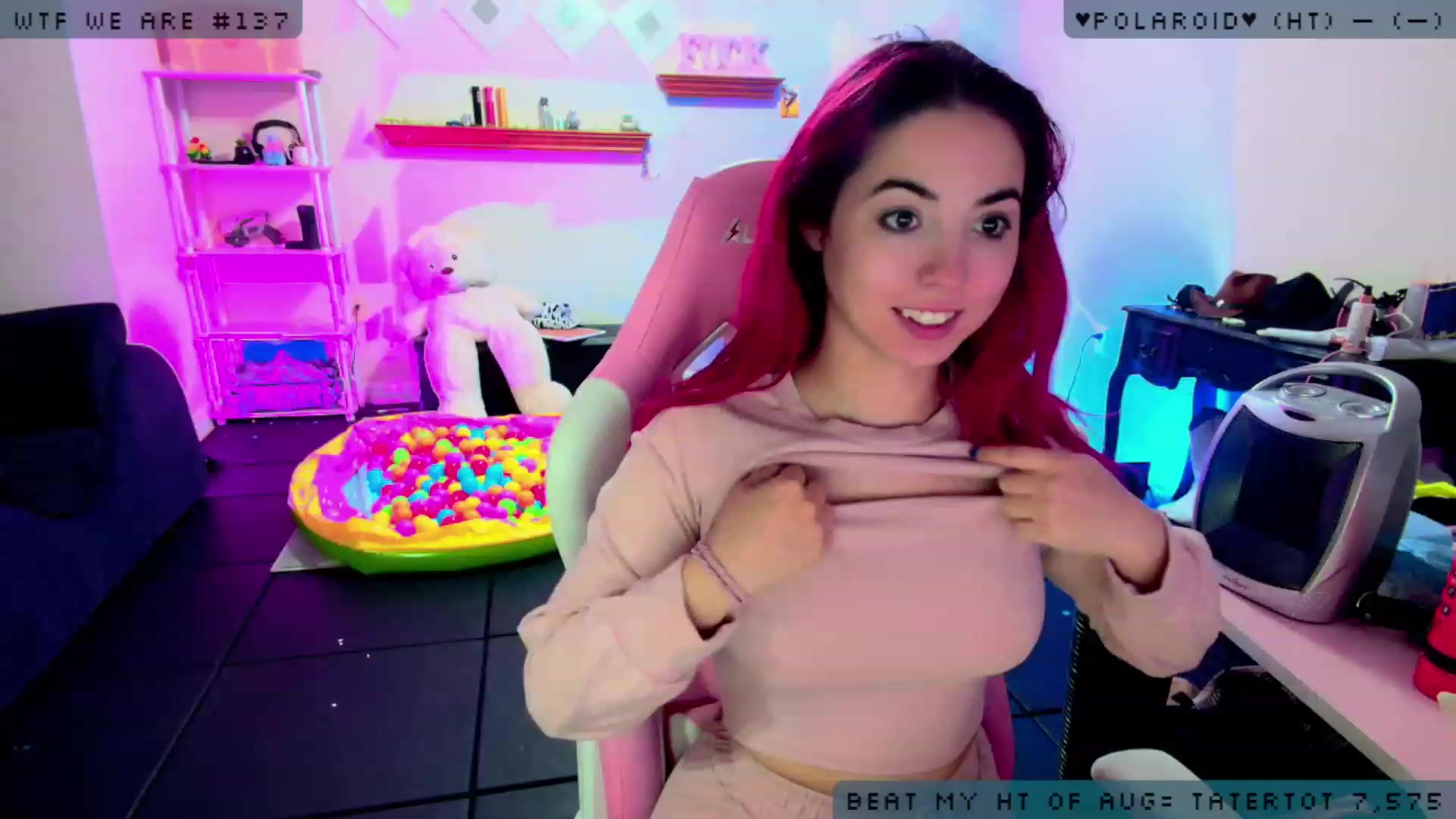 Gallery image thumbnail from JessWhitmore's myfreecams stream on, 08/17/2023, 03:45 image 2 of 20