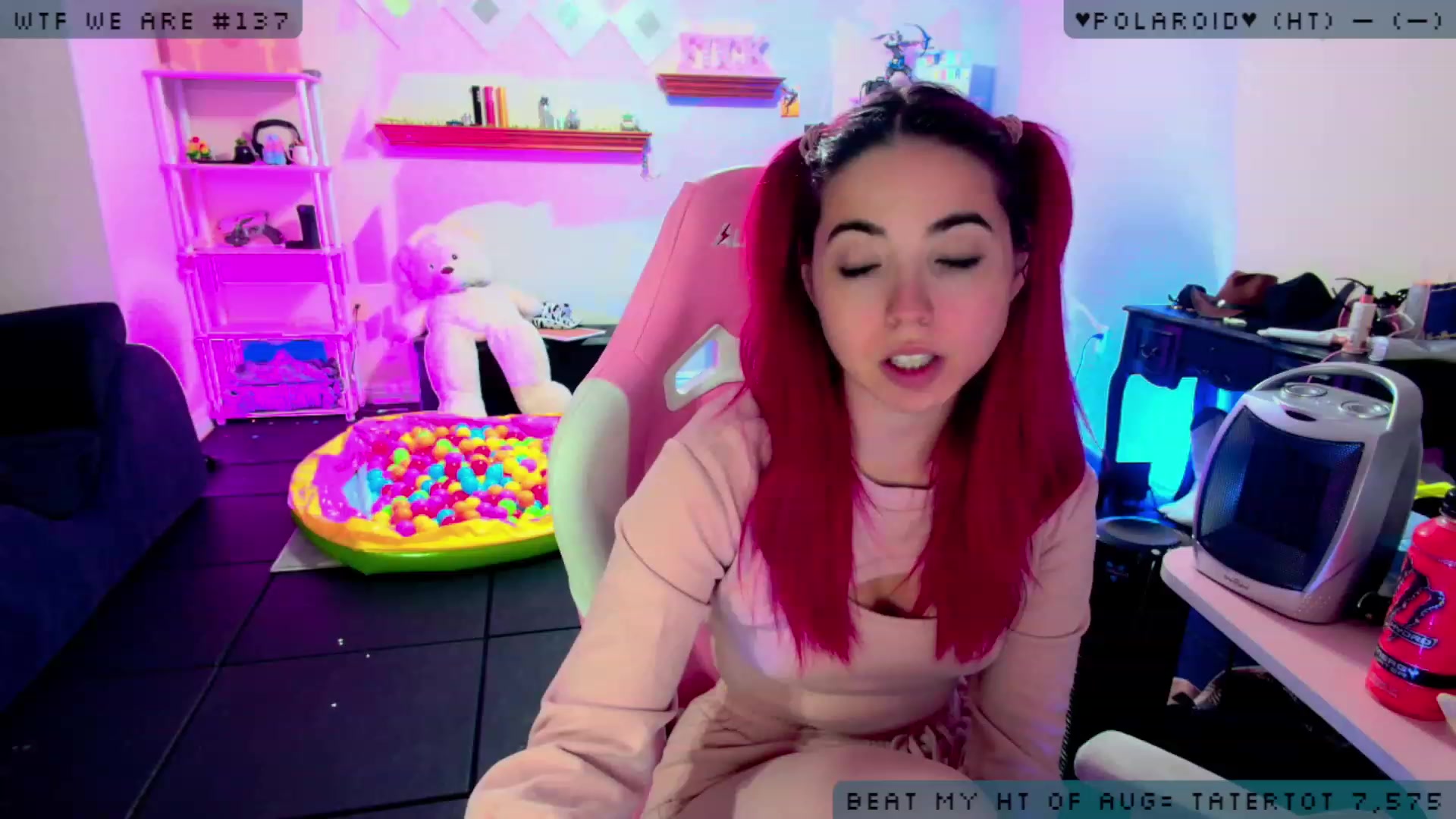 Gallery image thumbnail from JessWhitmore's myfreecams stream on, 08/17/2023, 03:45 image 6 of 20