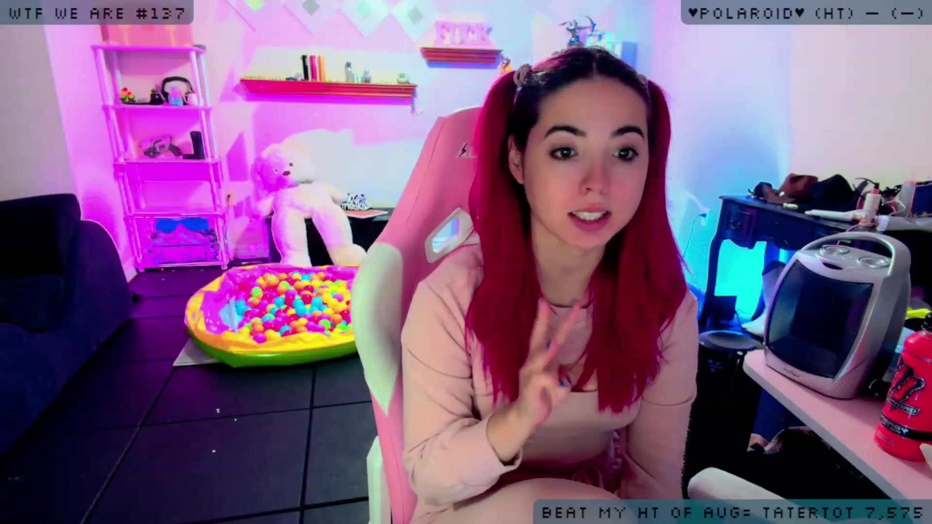 Gallery image thumbnail from JessWhitmore's myfreecams stream on, 08/17/2023, 03:45 image 7 of 20