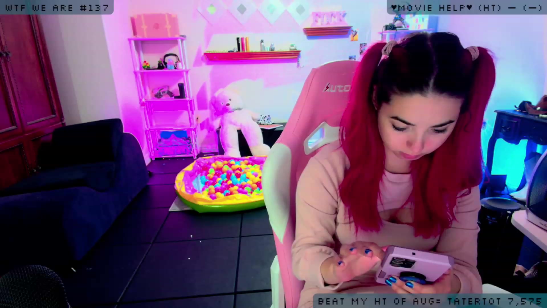 Gallery image thumbnail from JessWhitmore's myfreecams stream on, 08/17/2023, 03:45 image 8 of 20
