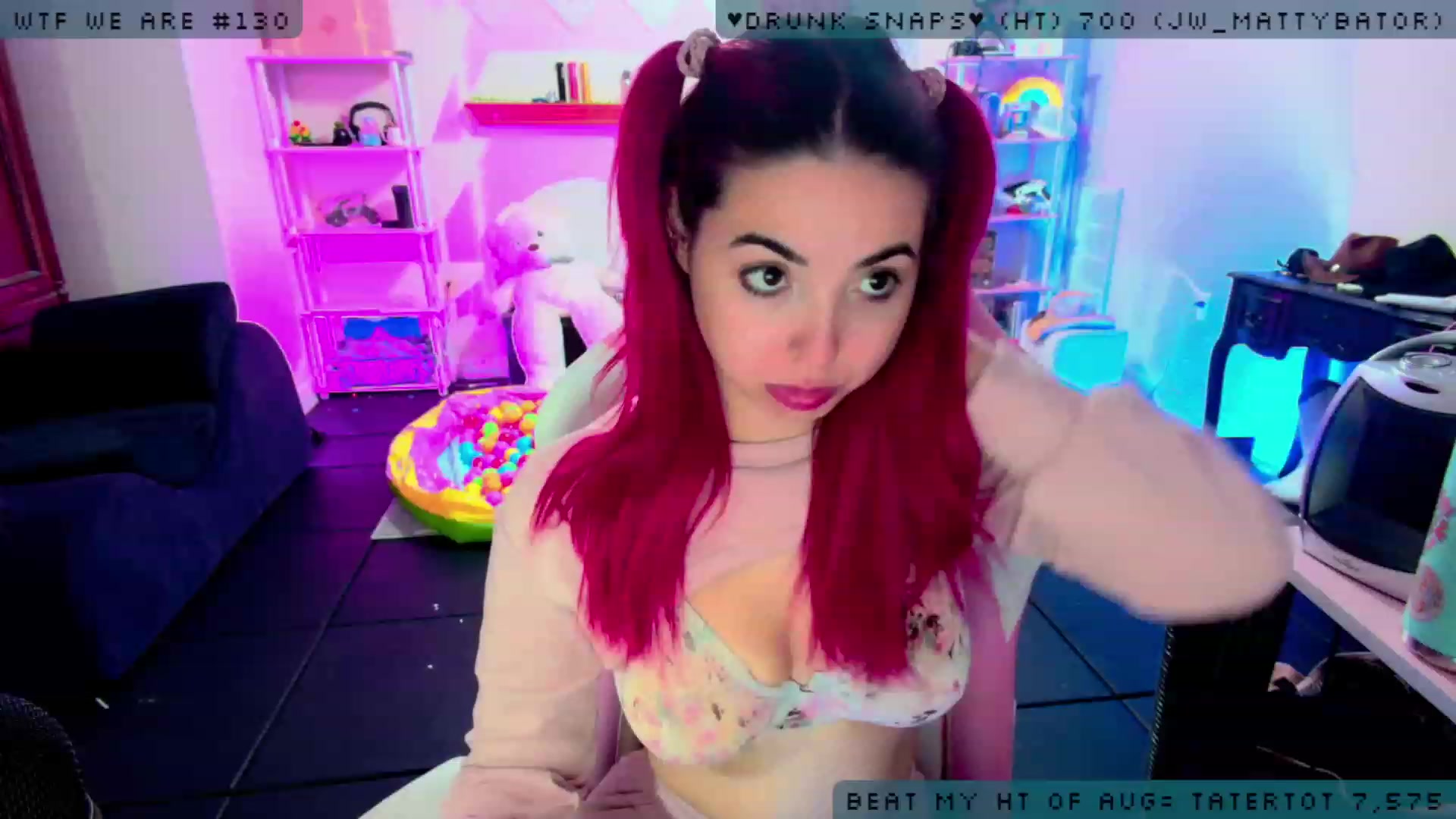 Gallery image thumbnail from JessWhitmore's myfreecams stream on, 08/17/2023, 07:45 image 3 of 20