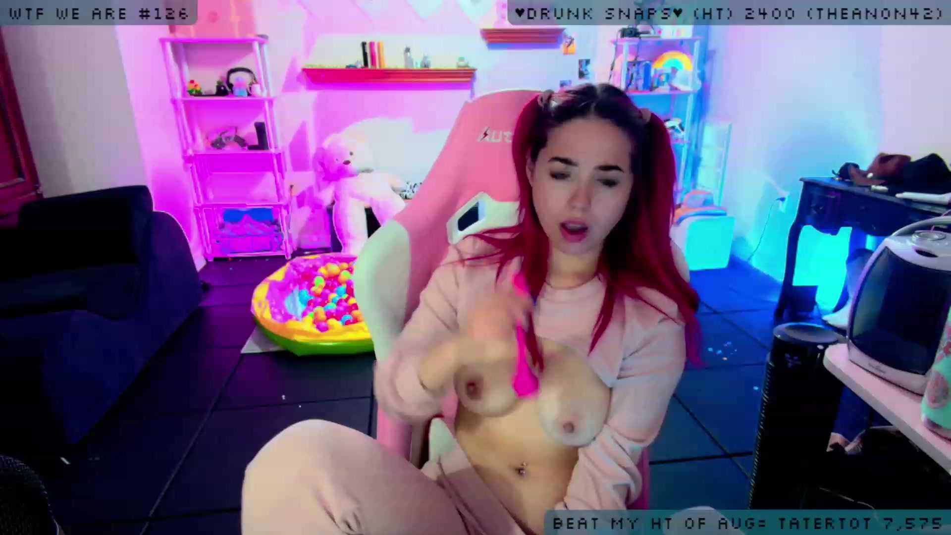 Gallery image thumbnail from JessWhitmore's myfreecams stream on, 08/17/2023, 07:45 image 6 of 20