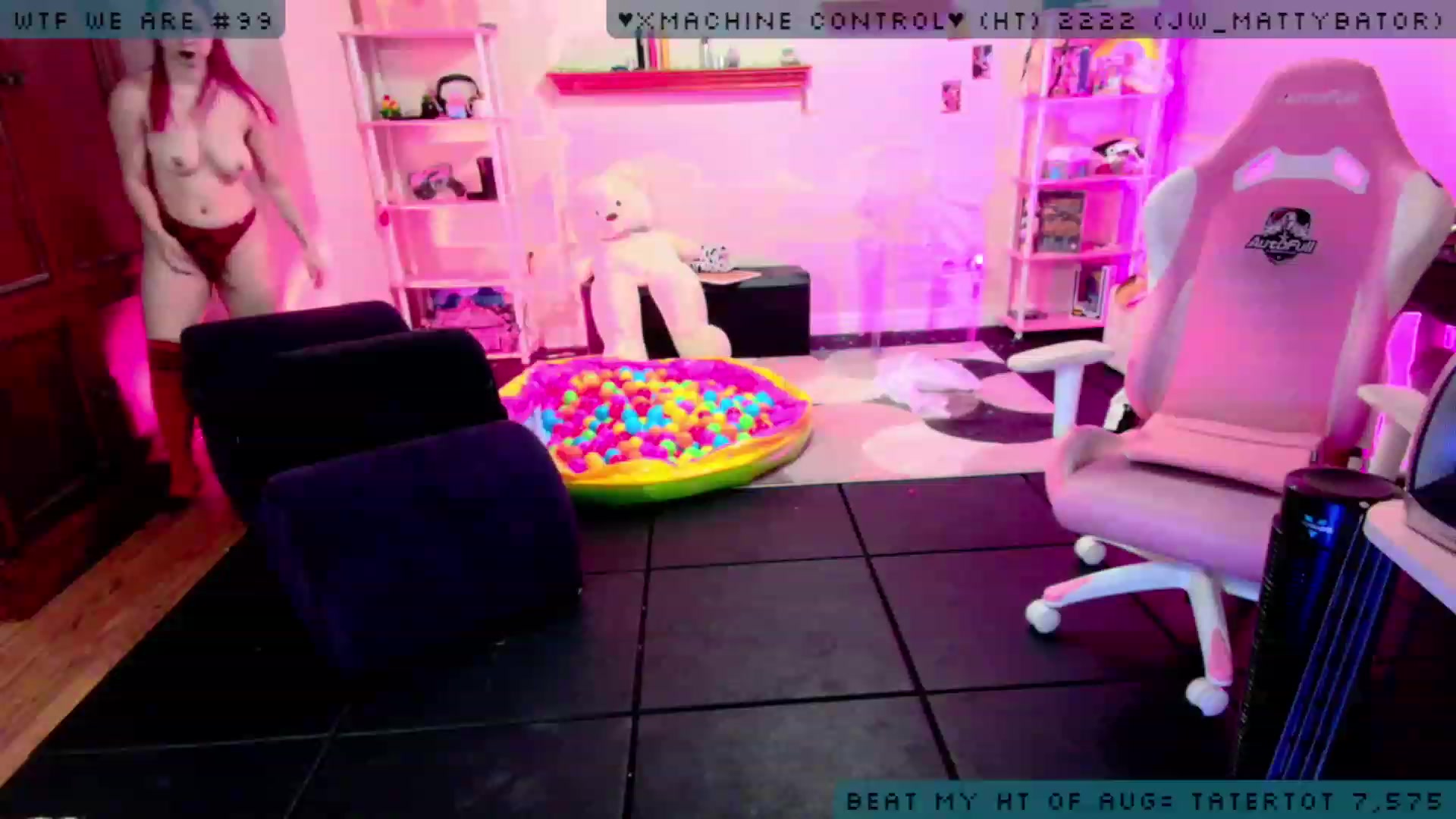 Gallery image thumbnail from JessWhitmore's myfreecams stream on, 08/19/2023, 06:07 image 4 of 20