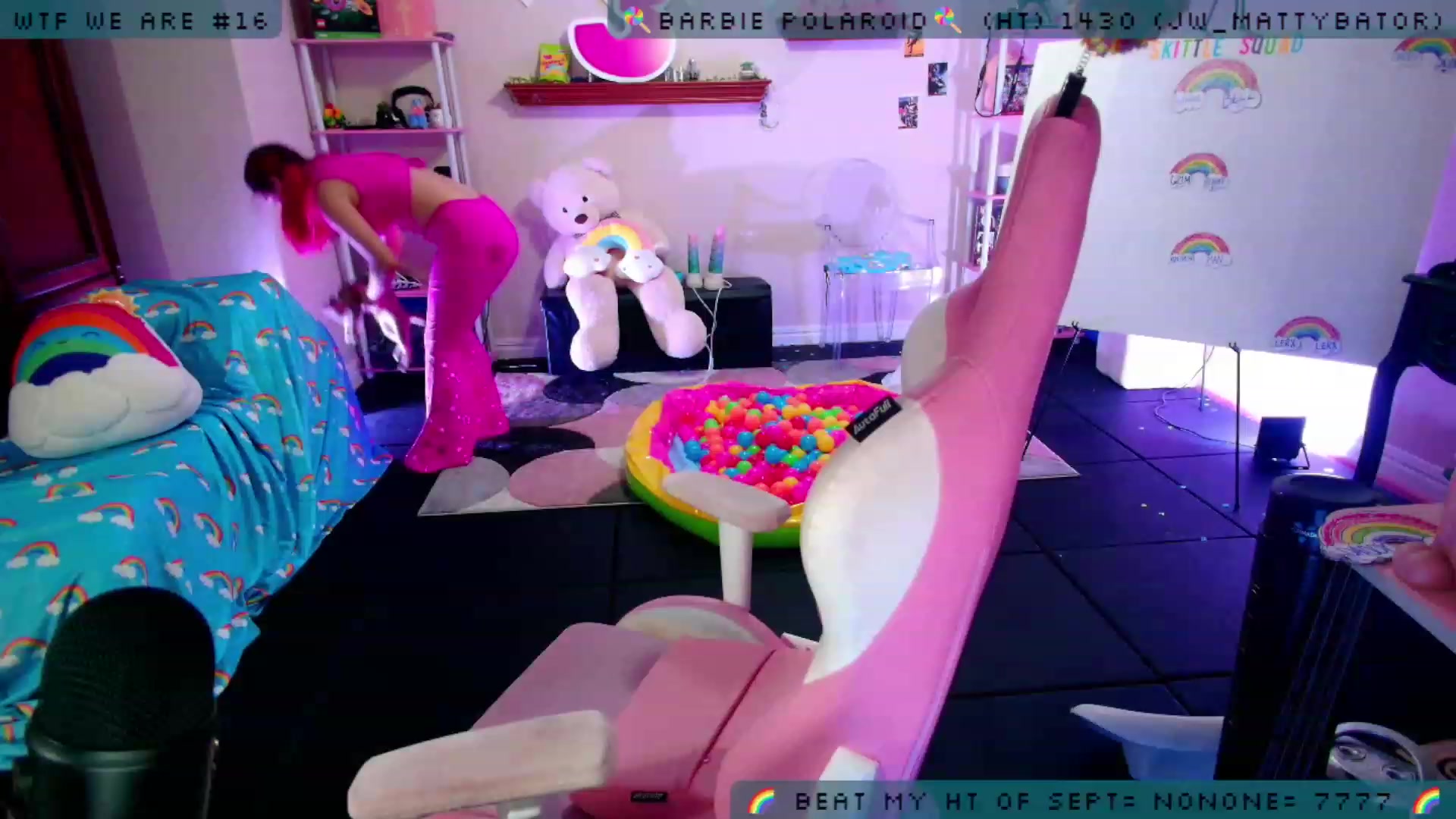 Gallery image thumbnail from JessWhitmore's myfreecams stream on, 09/07/2023, 06:52 image 5 of 20