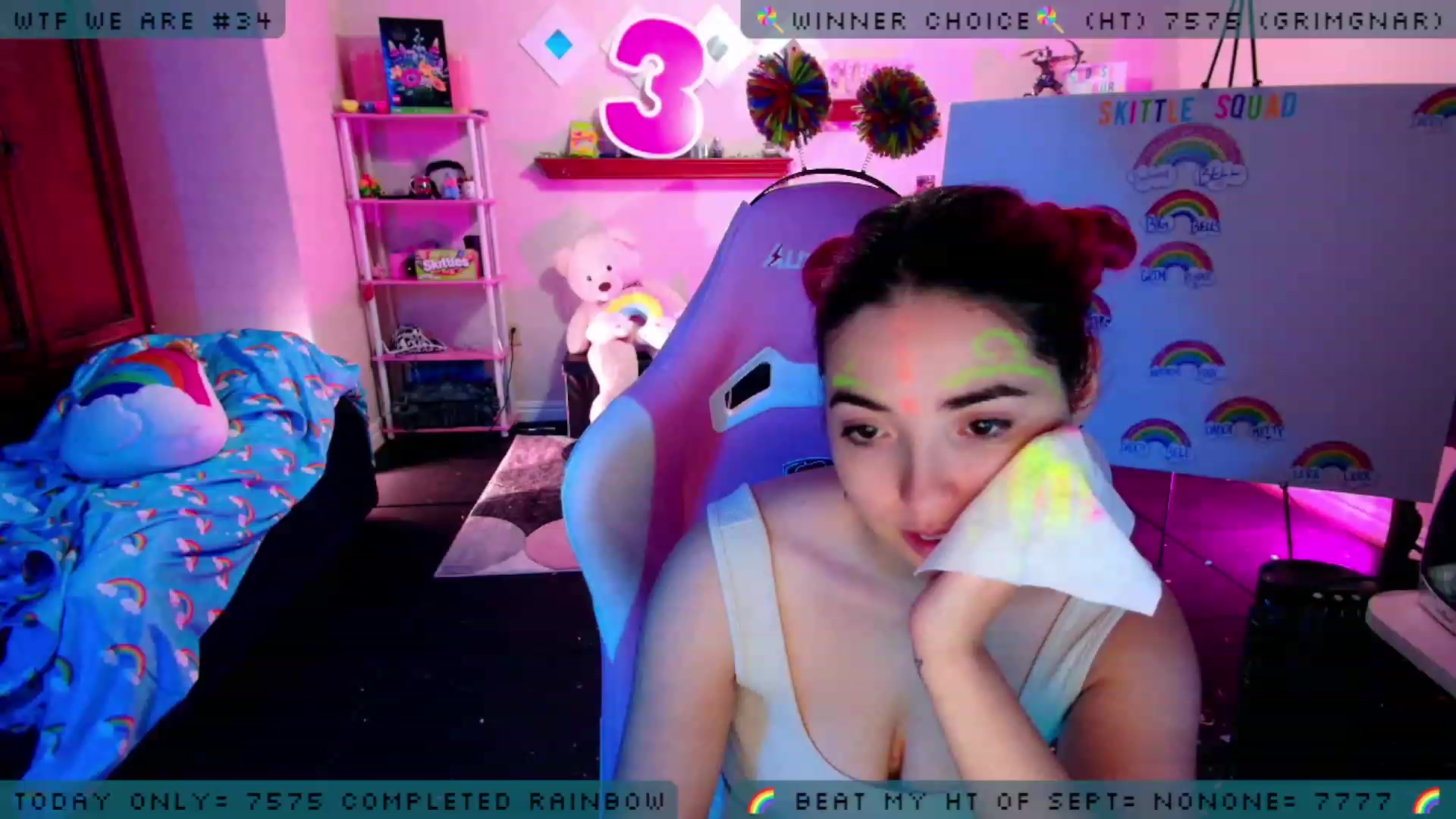 Gallery image thumbnail from JessWhitmore's myfreecams stream on, 09/15/2023, 08:05 image 16 of 20
