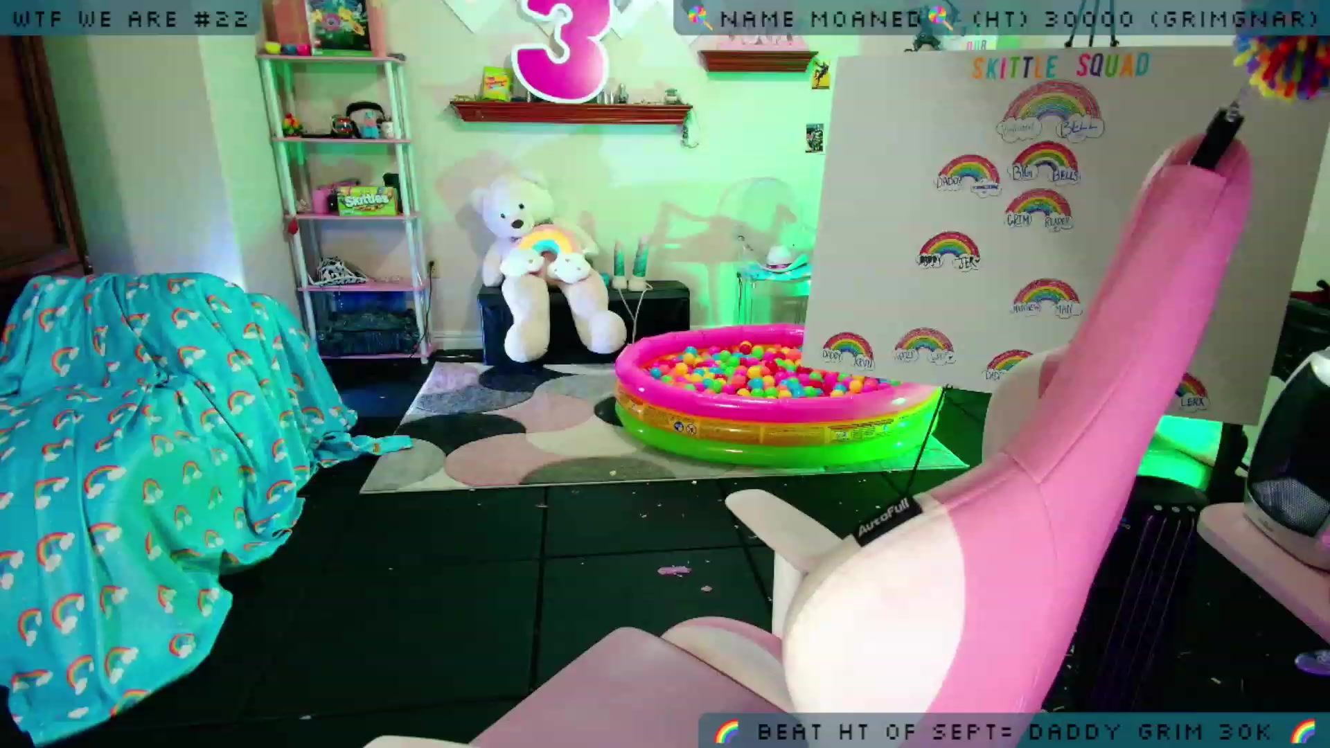 Gallery image thumbnail from JessWhitmore's myfreecams stream on, 09/16/2023, 07:31 image 8 of 20