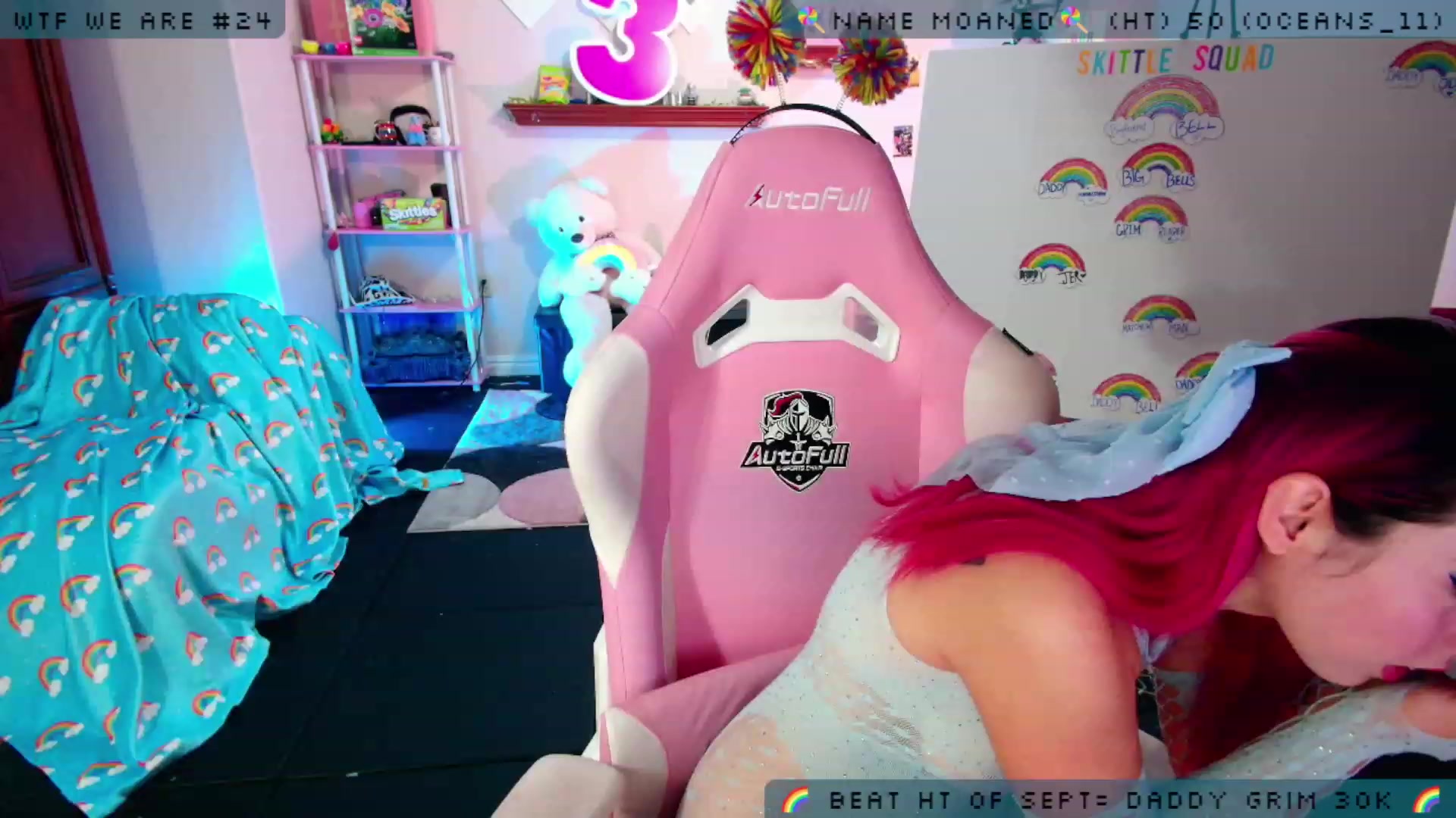 Gallery image thumbnail from JessWhitmore's myfreecams stream on, 09/17/2023, 02:48 image 5 of 20