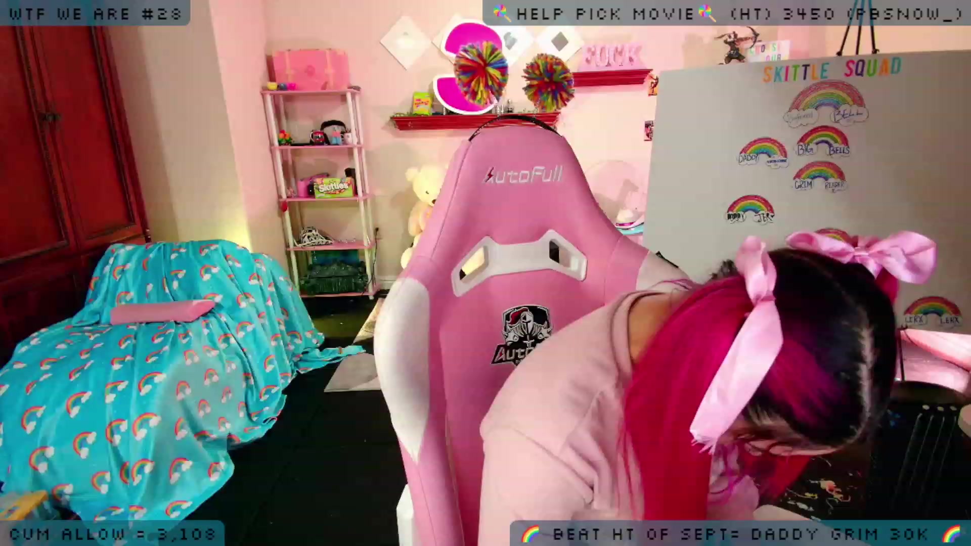 Gallery image thumbnail from JessWhitmore's myfreecams stream on, 09/21/2023, 04:39 image 11 of 20