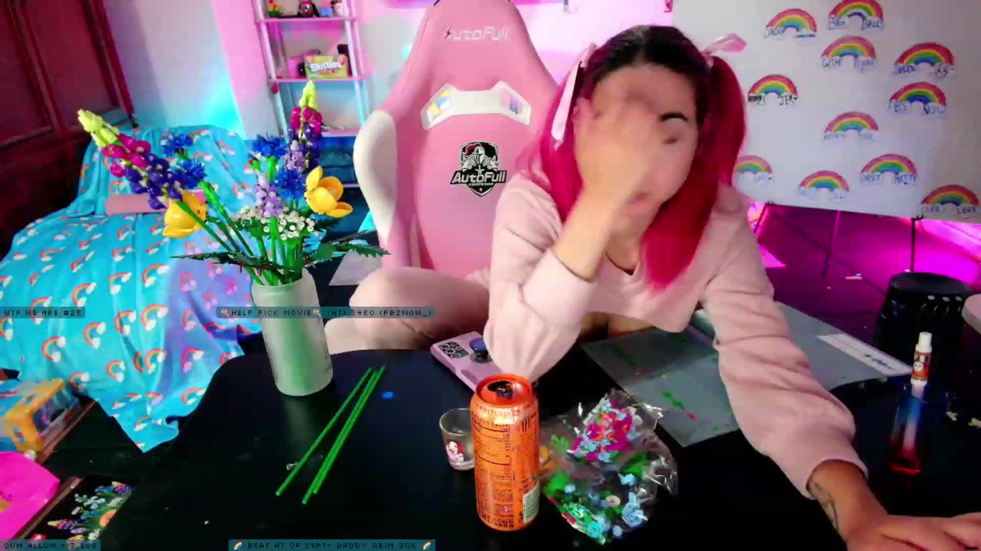Gallery image thumbnail from JessWhitmore's myfreecams stream on, 09/22/2023, 10:10 image 6 of 20