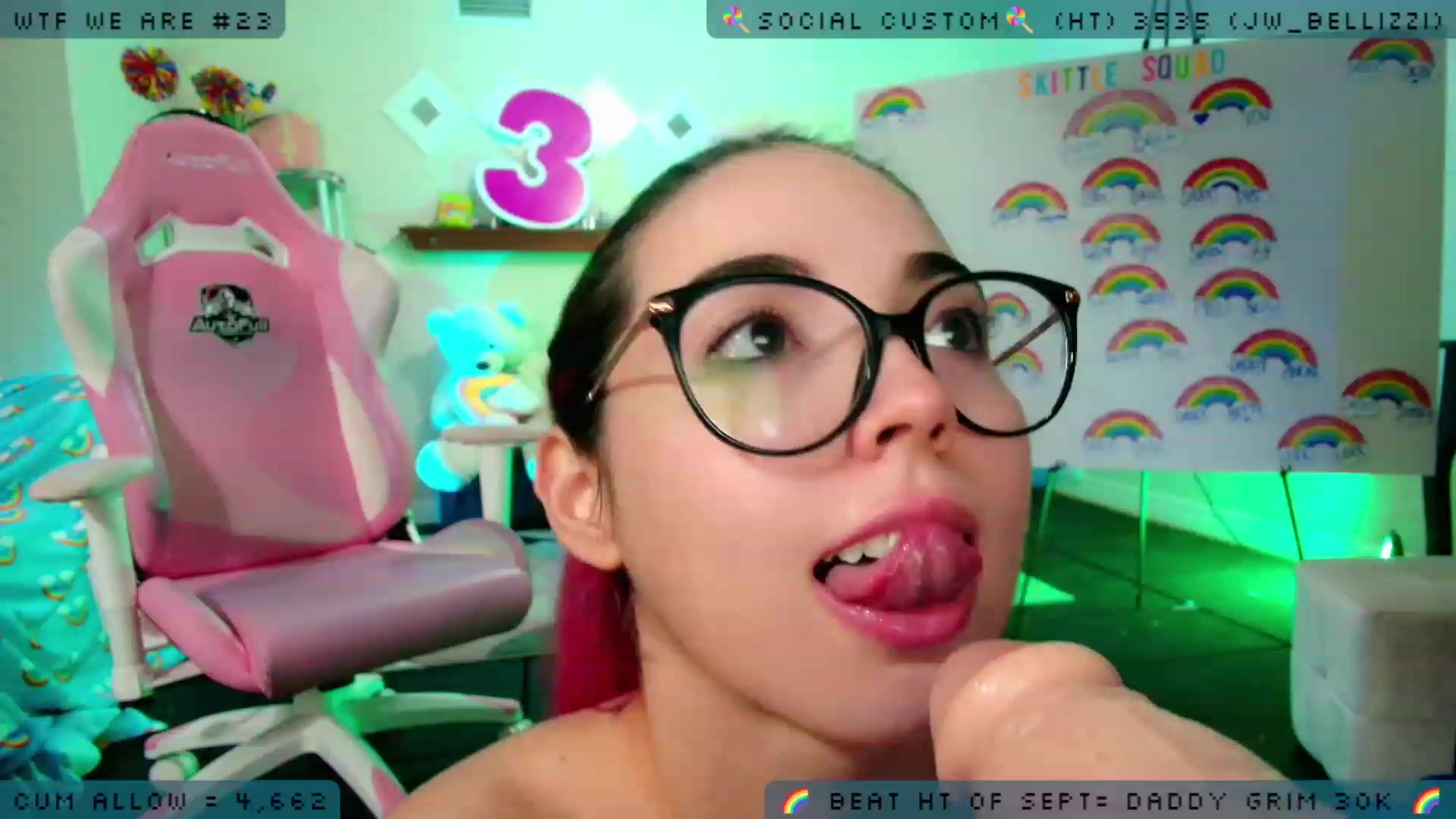 Gallery image thumbnail from JessWhitmore's myfreecams stream on, 10/01/2023, 02:09 image 11 of 20