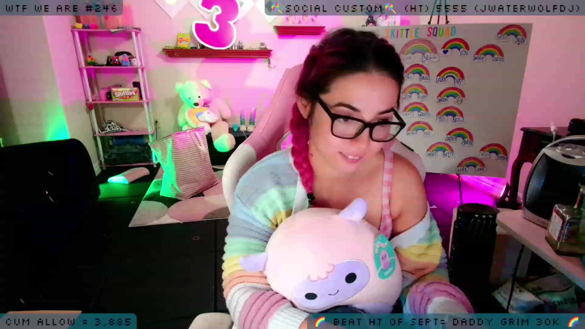 Gallery image thumbnail from JessWhitmore's myfreecams stream on, 10/04/2023, 05:34 image 18 of 20