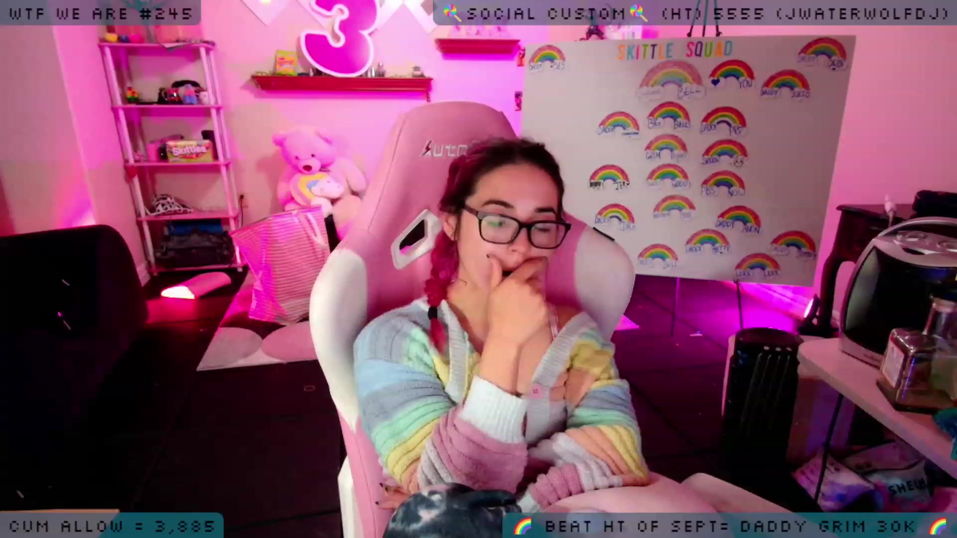 Gallery image thumbnail from JessWhitmore's myfreecams stream on, 10/04/2023, 05:34 image 14 of 20