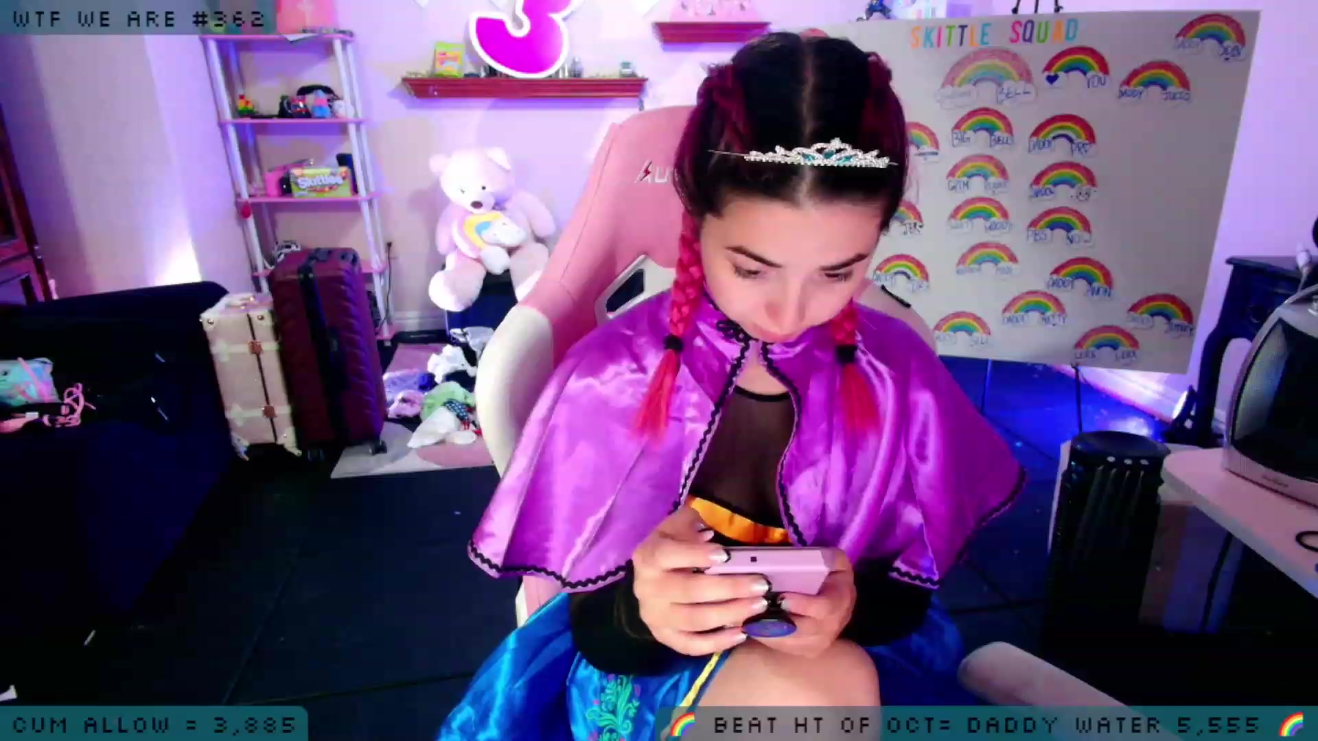 Gallery image thumbnail from JessWhitmore's myfreecams stream on, 10/05/2023, 04:04 image 3 of 20