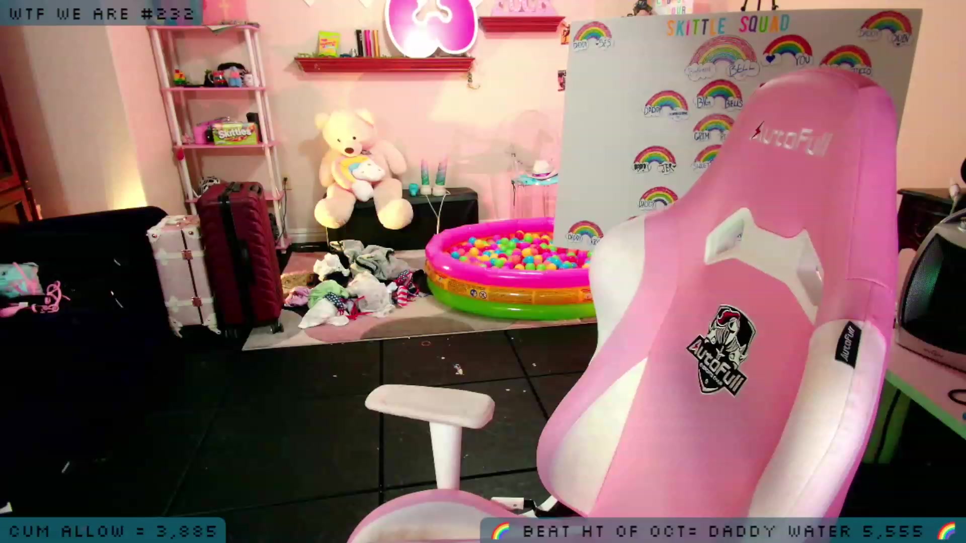 Gallery image thumbnail from JessWhitmore's myfreecams stream on, 10/05/2023, 04:04 image 8 of 20