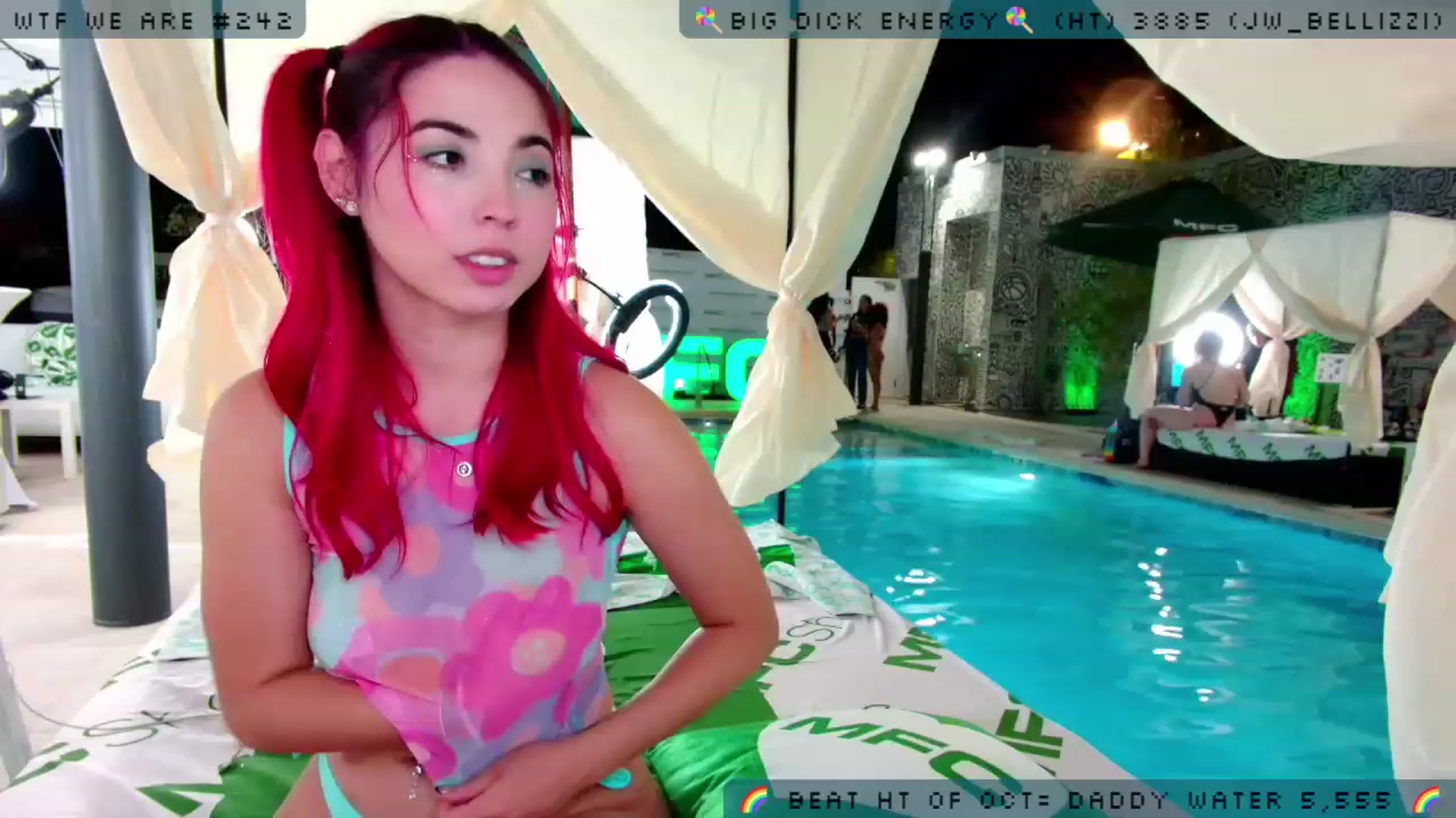 Gallery image thumbnail from JessWhitmore's myfreecams stream on, 10/10/2023, 06:02 image 3 of 20