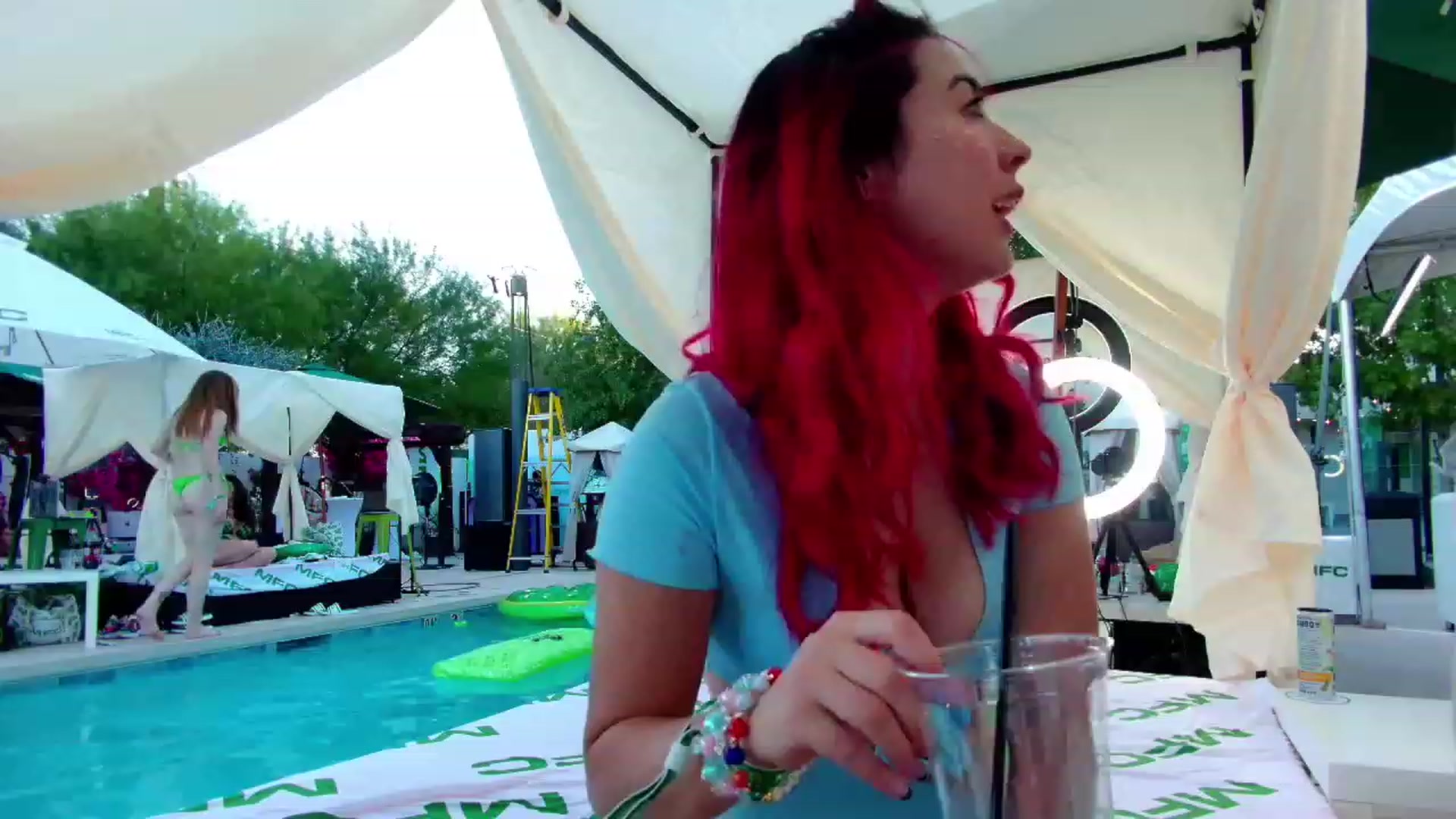 Gallery image thumbnail from JessWhitmore's myfreecams stream on, 10/11/2023, 01:33 image 6 of 20