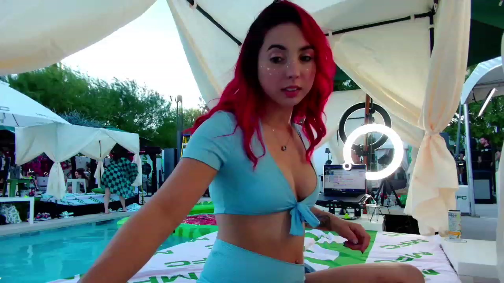 Gallery image thumbnail from JessWhitmore's myfreecams stream on, 10/11/2023, 01:33 image 8 of 20