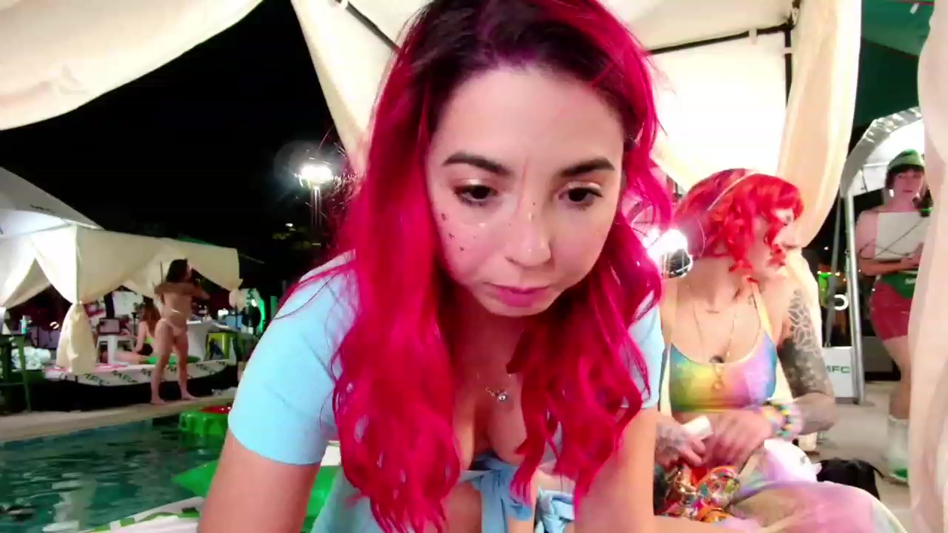 Gallery image thumbnail from JessWhitmore's myfreecams stream on, 10/11/2023, 03:36 image 15 of 20