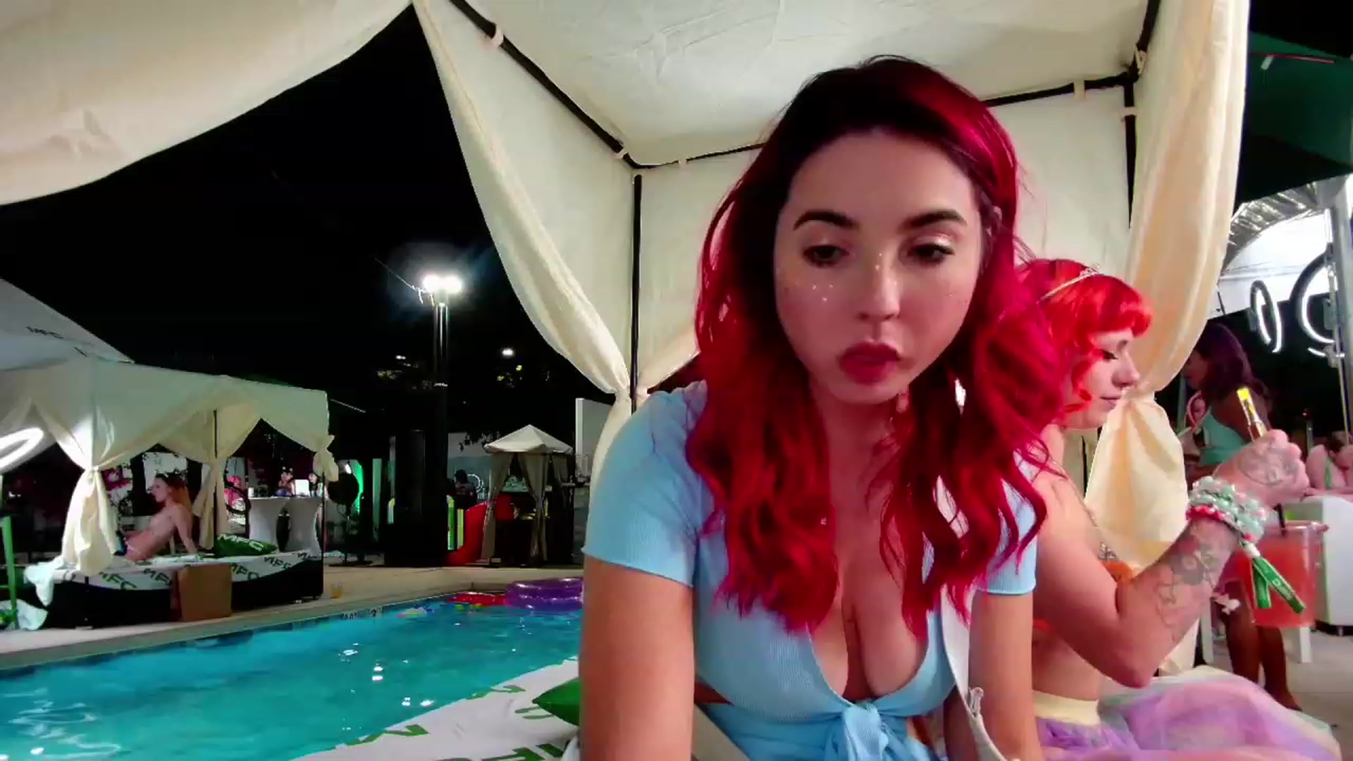 Gallery image thumbnail from JessWhitmore's myfreecams stream on, 10/11/2023, 07:16 image 2 of 20